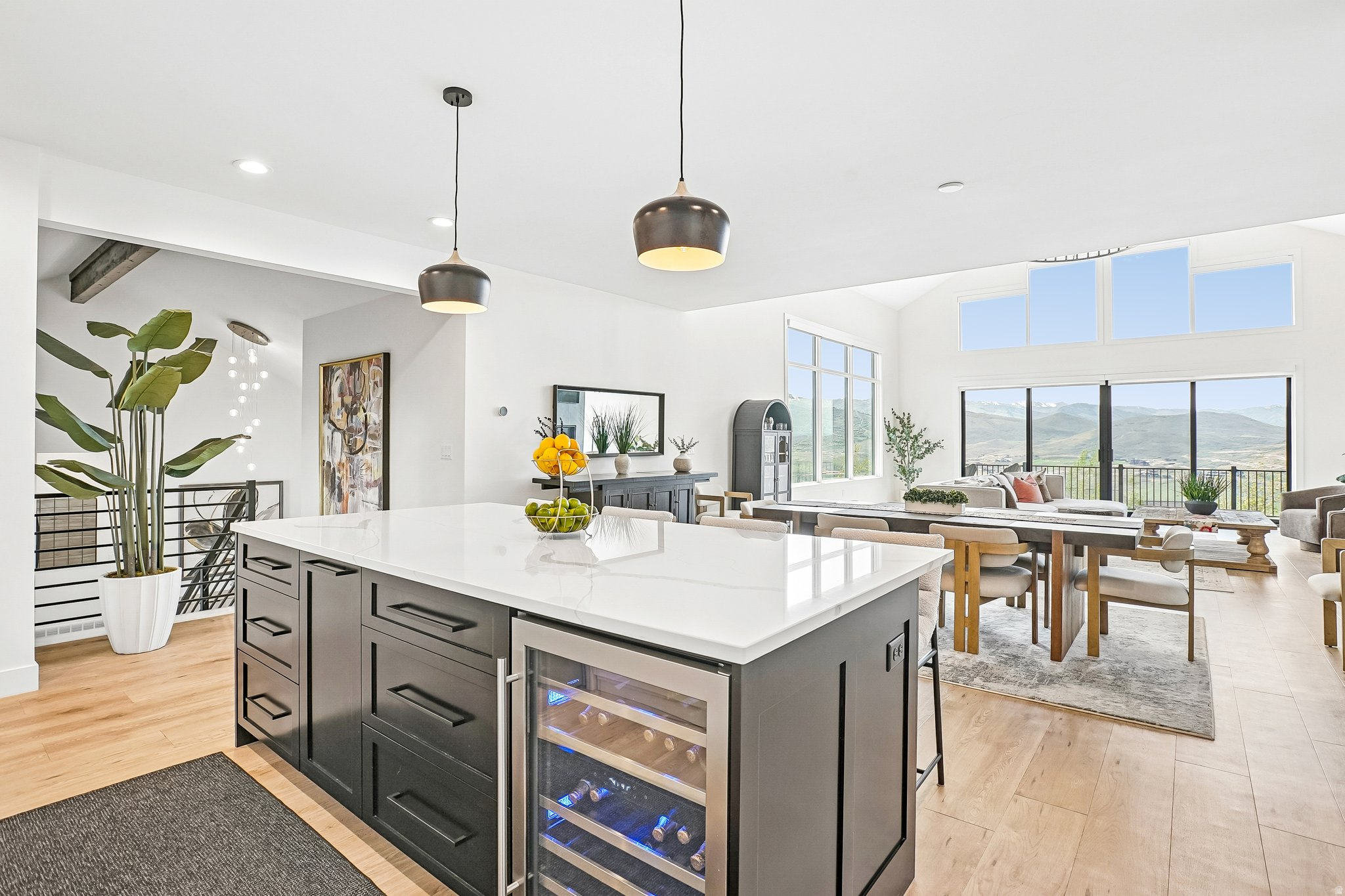 SOARING HAWK - Residential