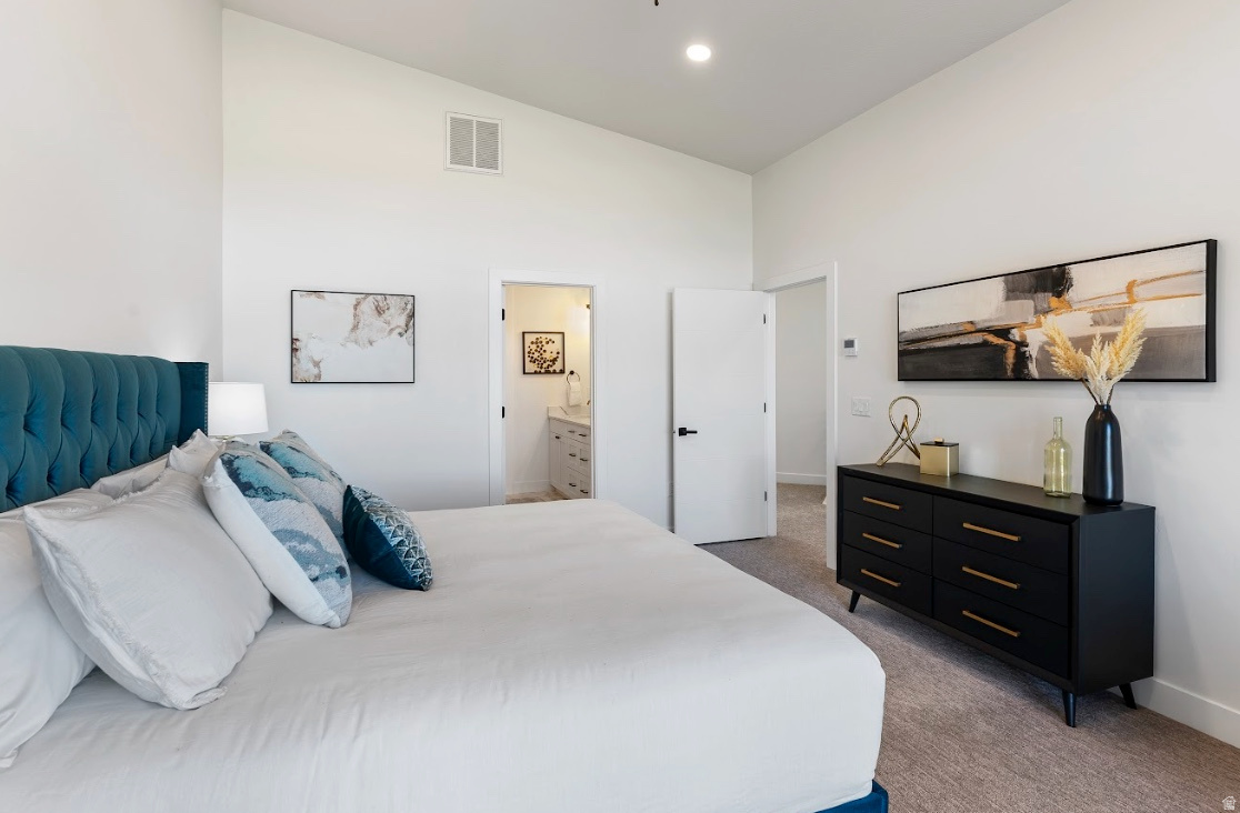 FAIRWAYS TOWNHOMES - Residential