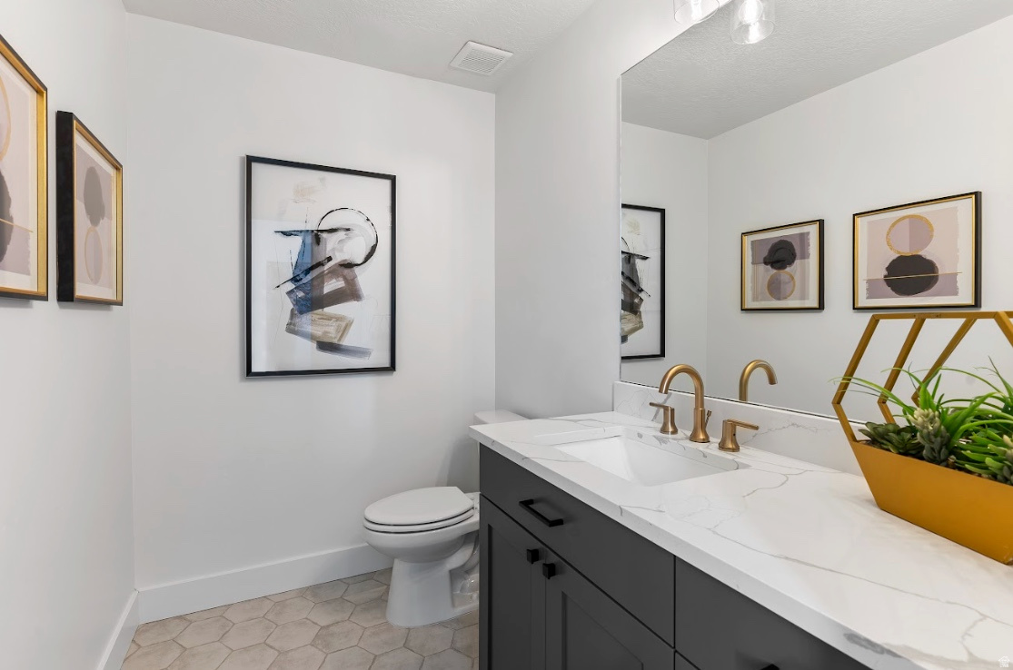 FAIRWAYS TOWNHOMES - Residential
