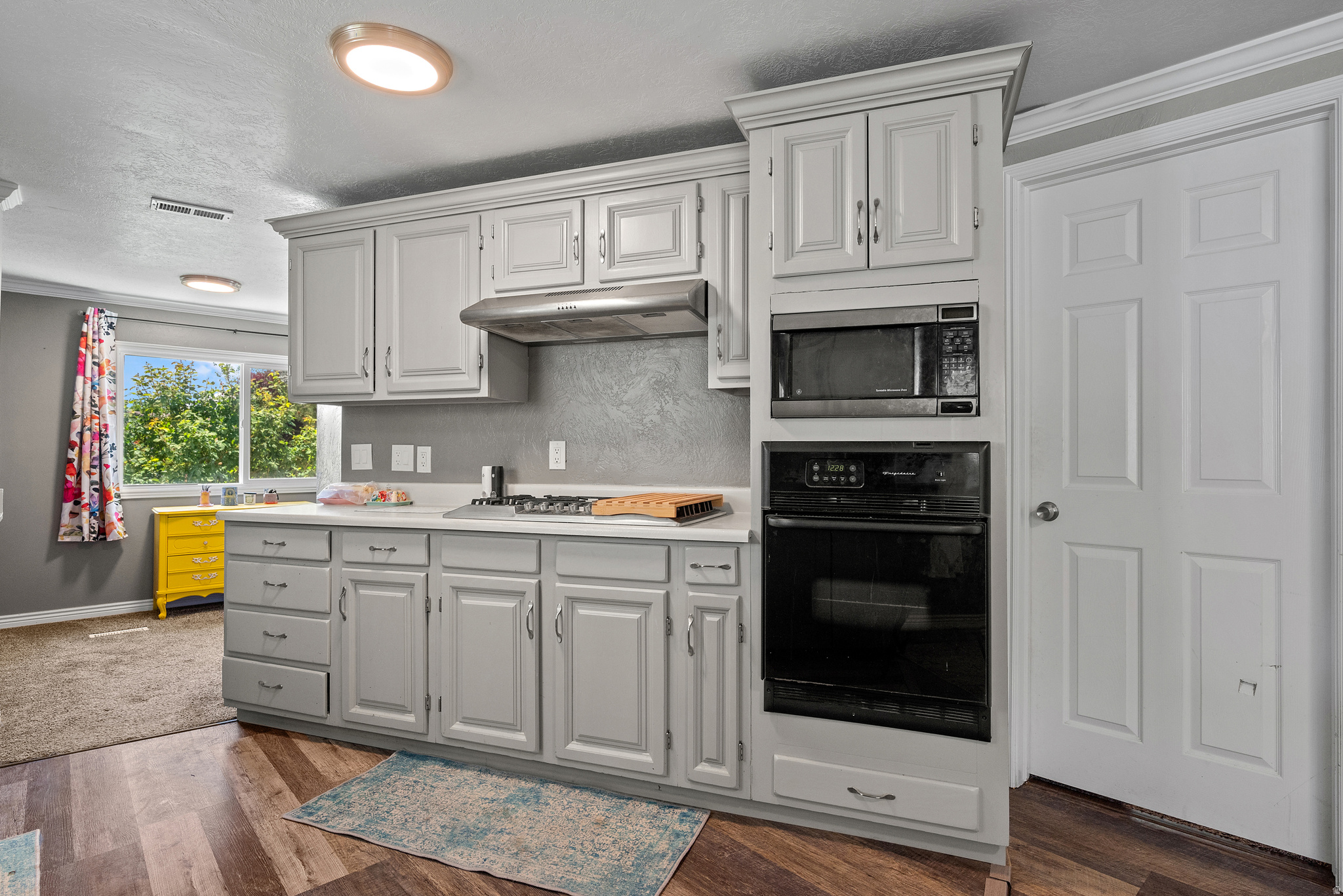 CRESCENTWOOD VILLAGE - Residential