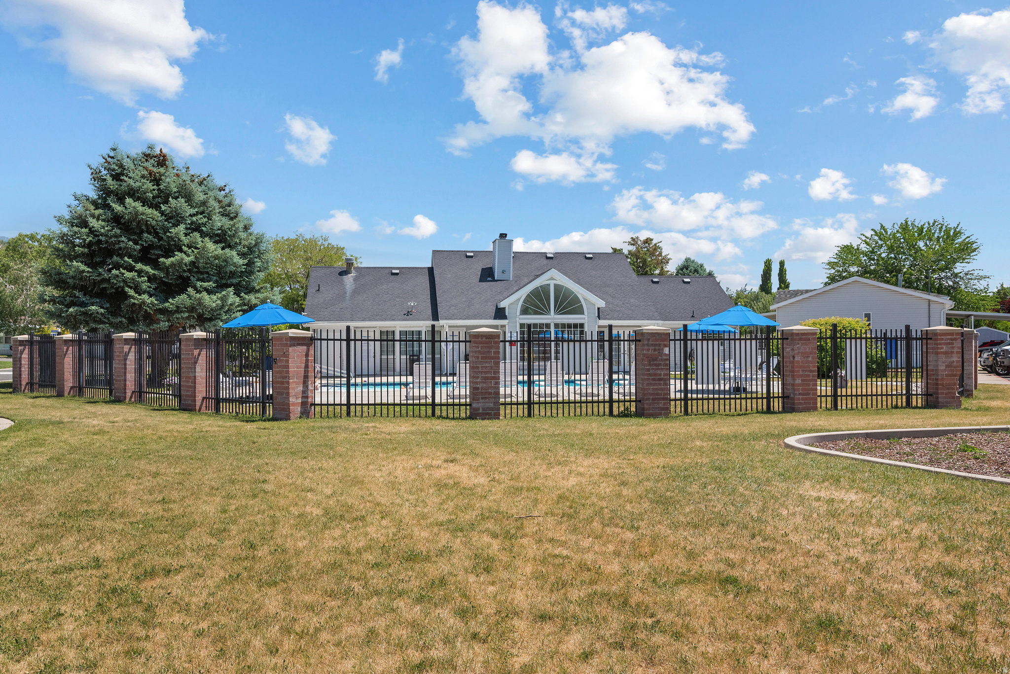 CRESCENTWOOD VILLAGE - Residential