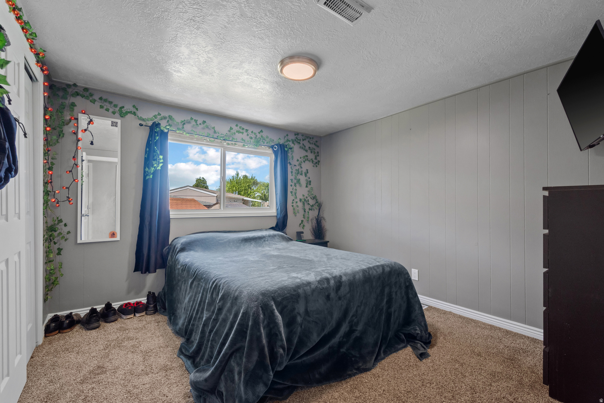 CRESCENTWOOD VILLAGE - Residential