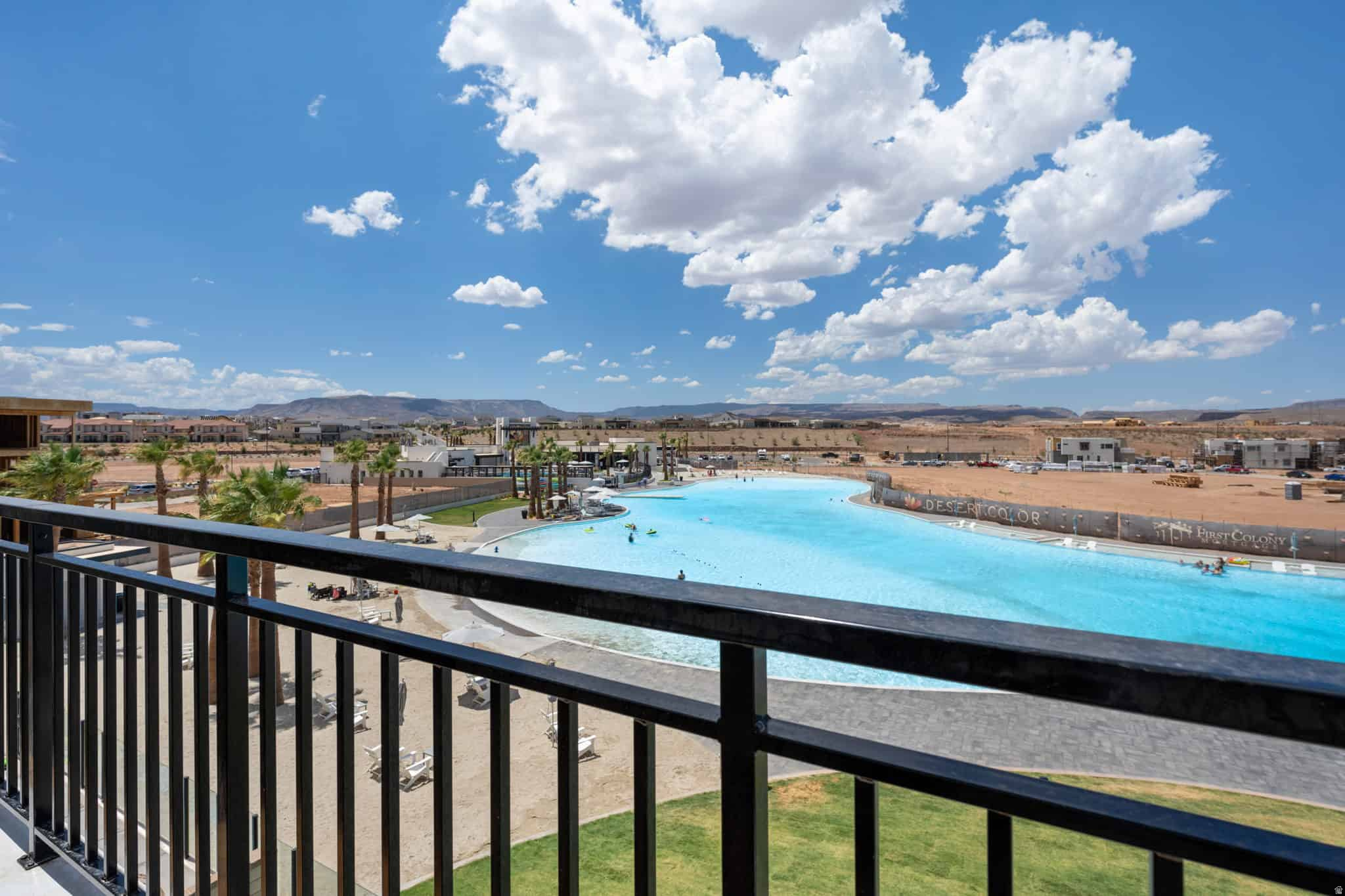 DESERT COLOR RESORT PH 2F - Residential