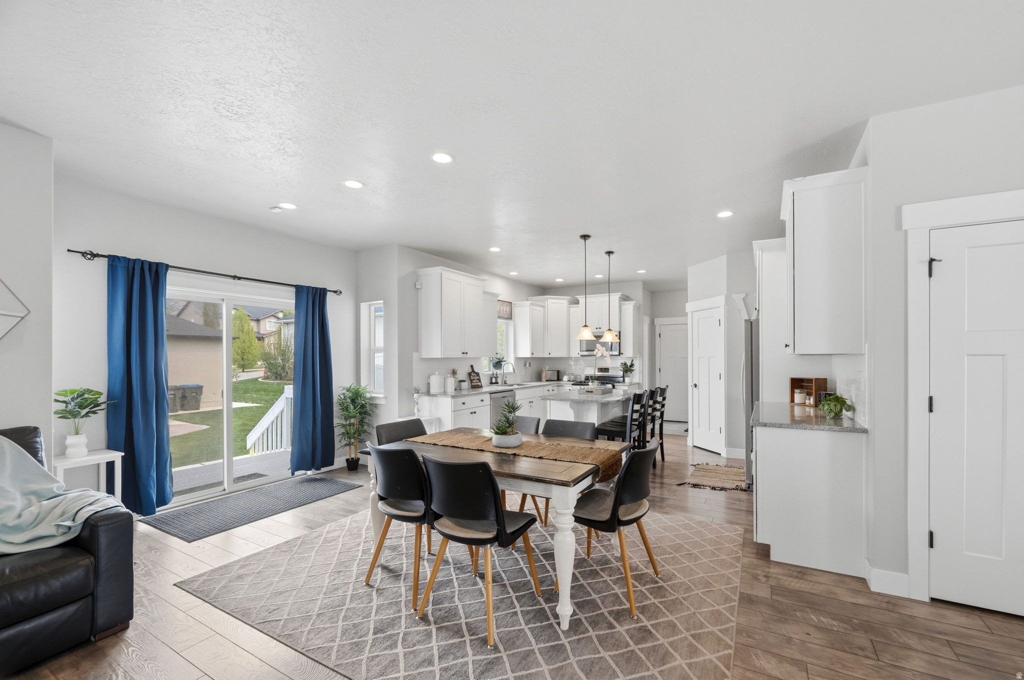 HILLSDALE HEIGHTS - Residential