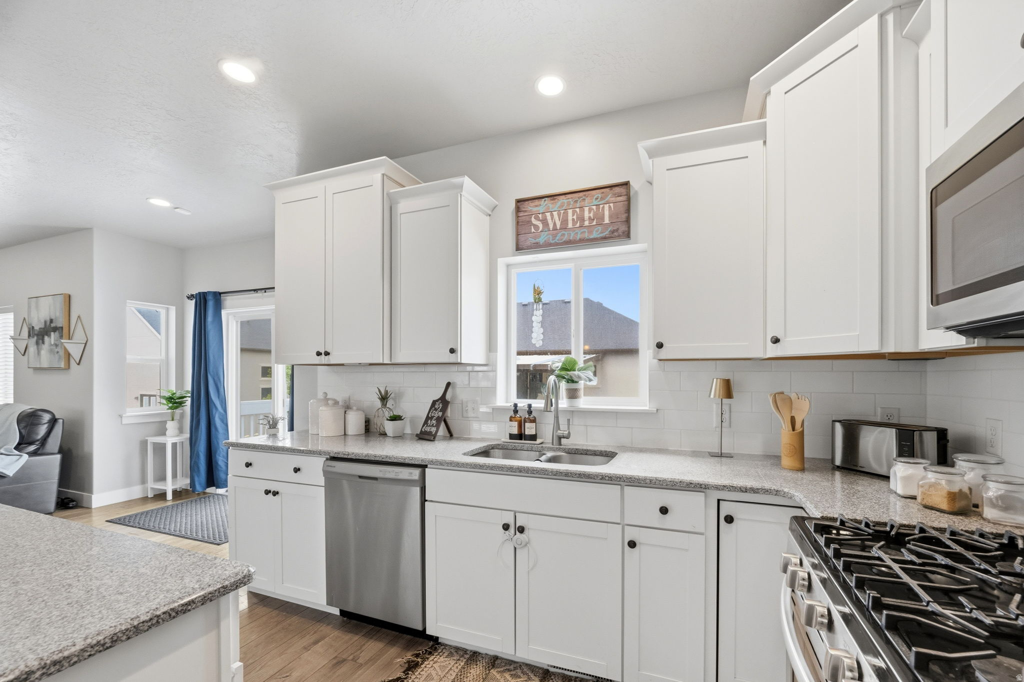 HILLSDALE HEIGHTS - Residential