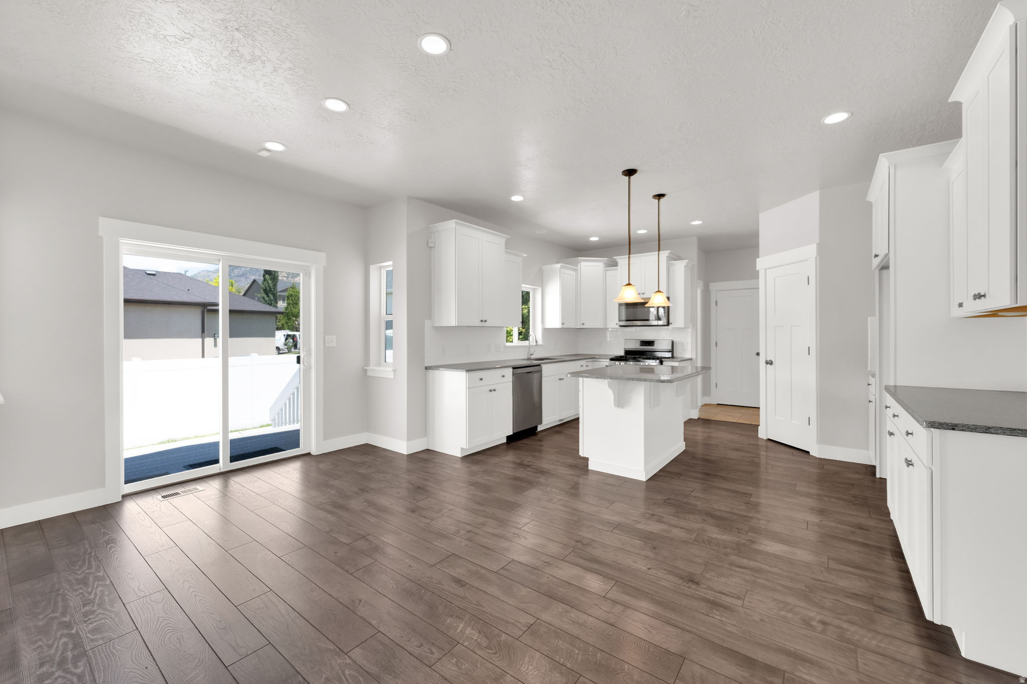 HILLSDALE HEIGHTS - Residential