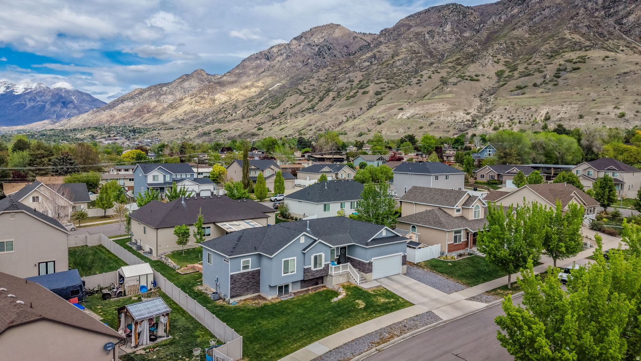 HILLSDALE HEIGHTS - Residential