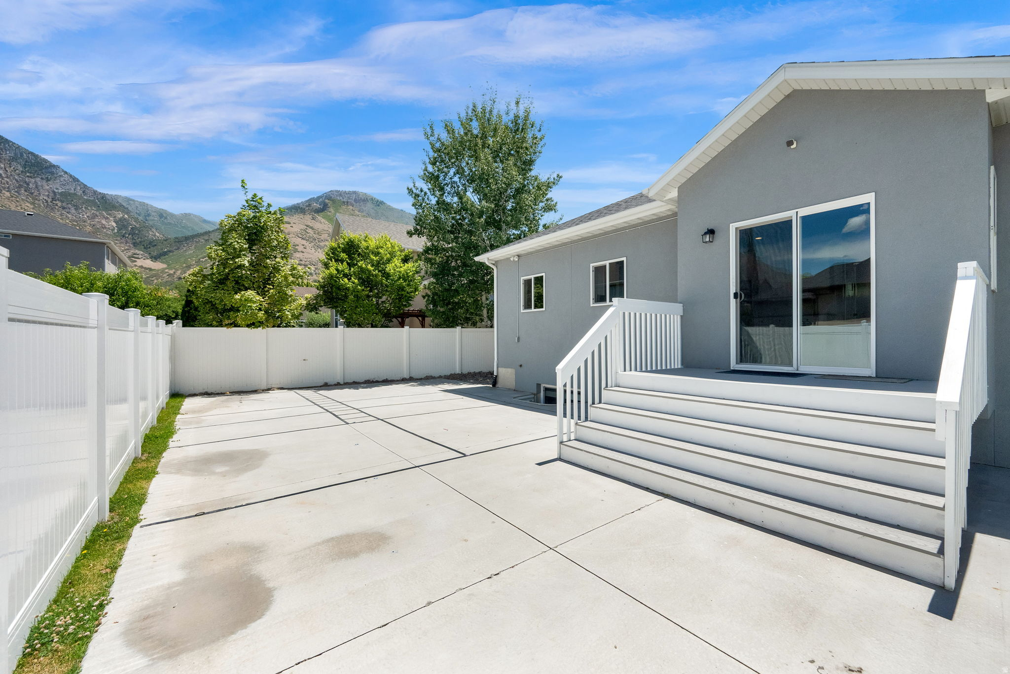 HILLSDALE HEIGHTS - Residential