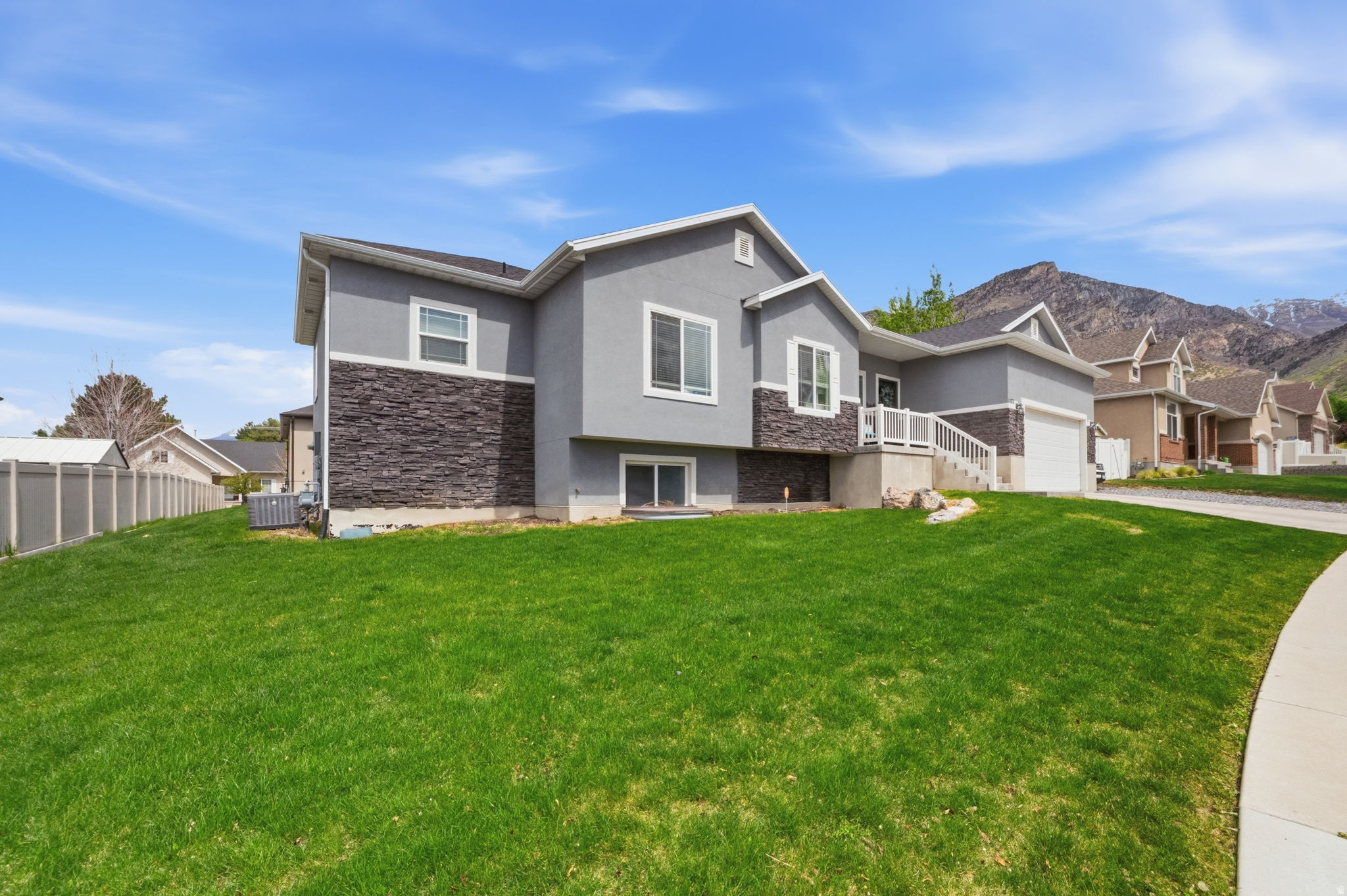 HILLSDALE HEIGHTS - Residential