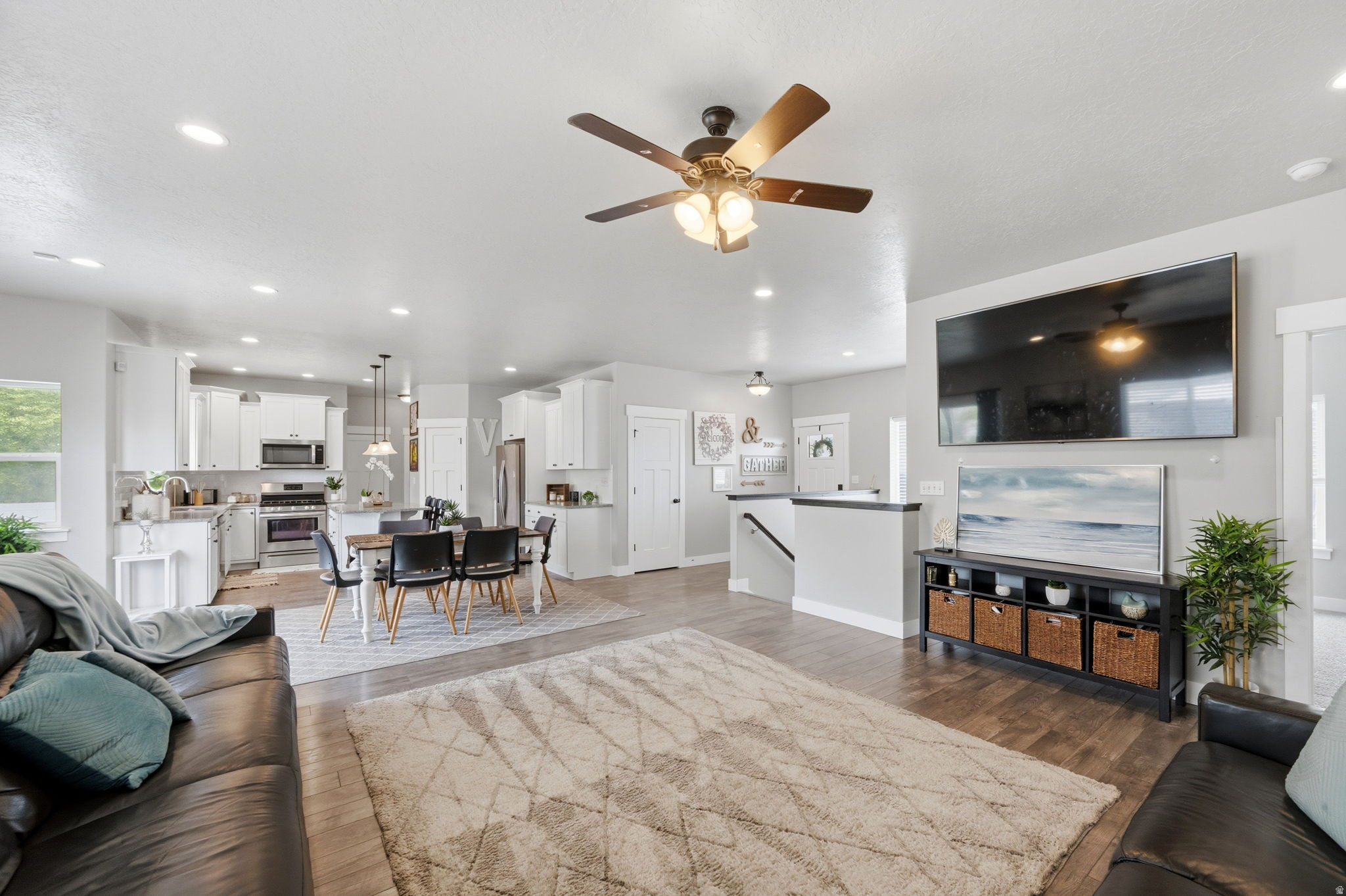 HILLSDALE HEIGHTS - Residential