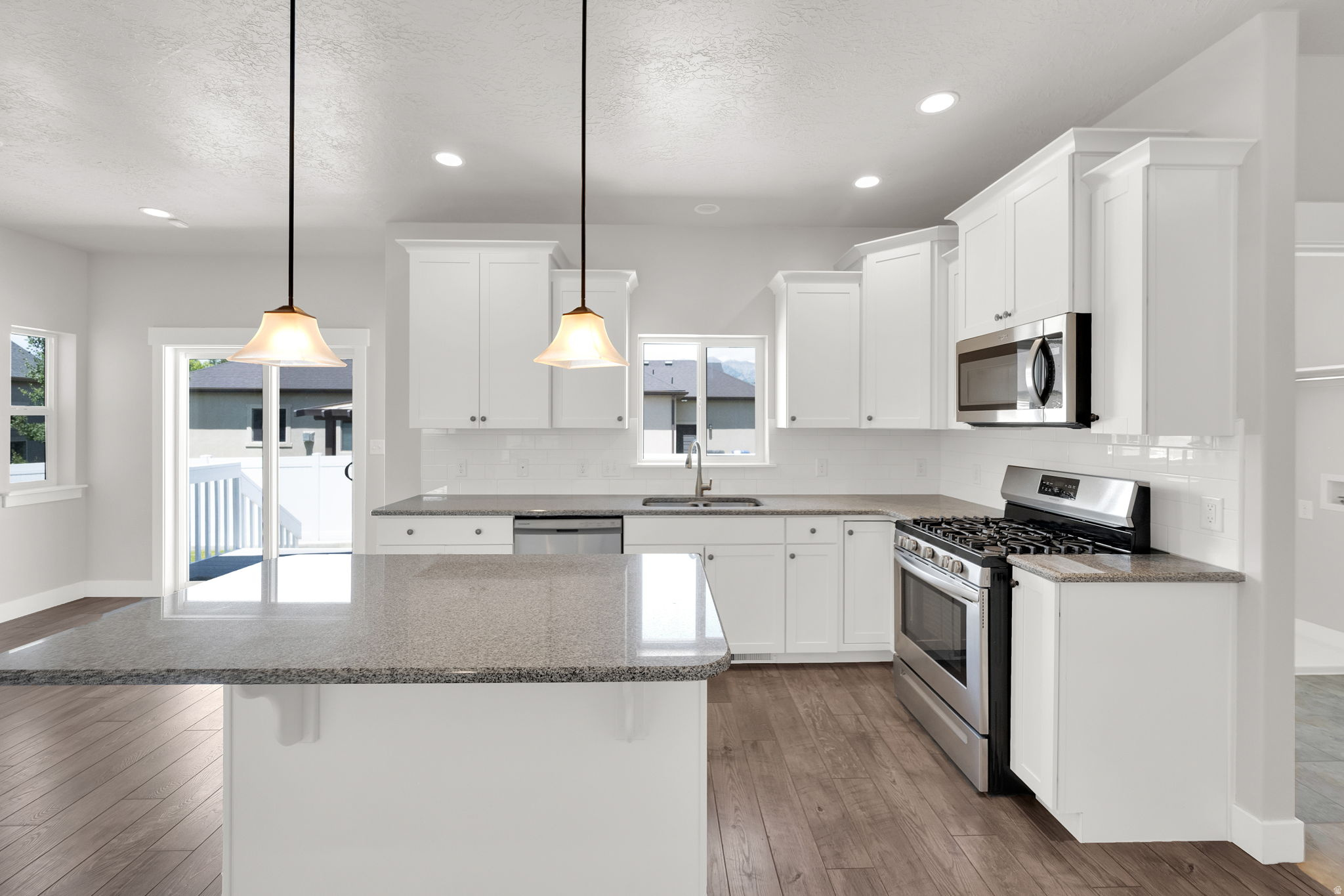 HILLSDALE HEIGHTS - Residential