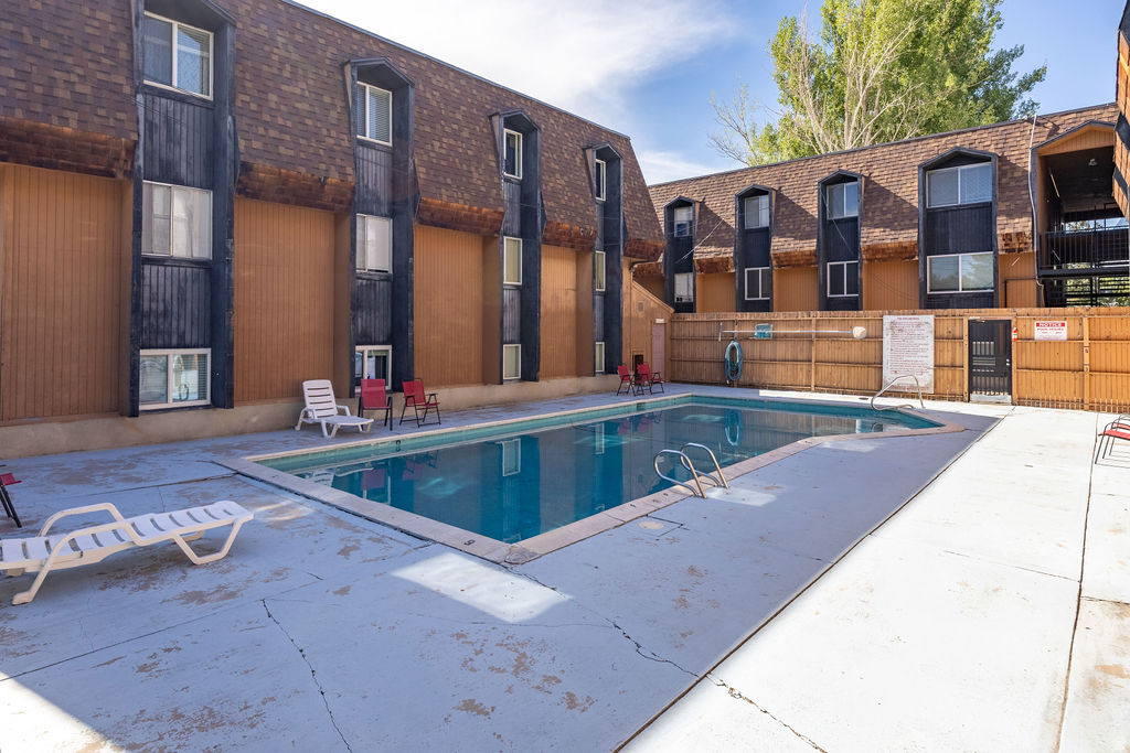 MT AIRE GARDENS COND - Residential