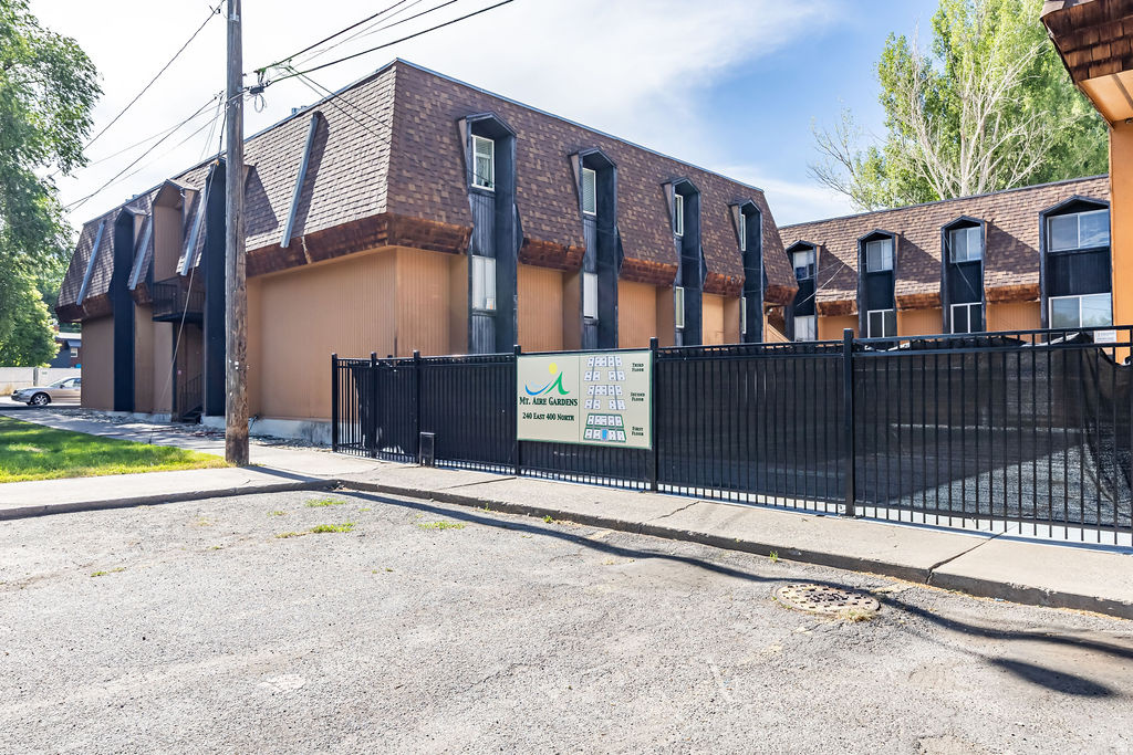 MT AIRE GARDENS COND - Residential
