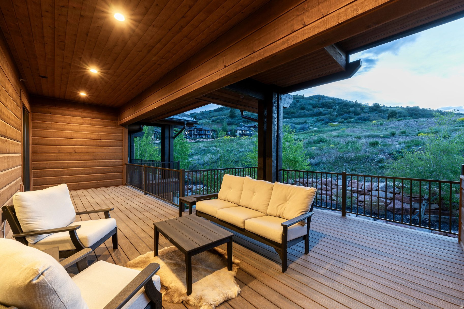 JUNIPER LANDING AMENDED CONDOMINIUM - Residential