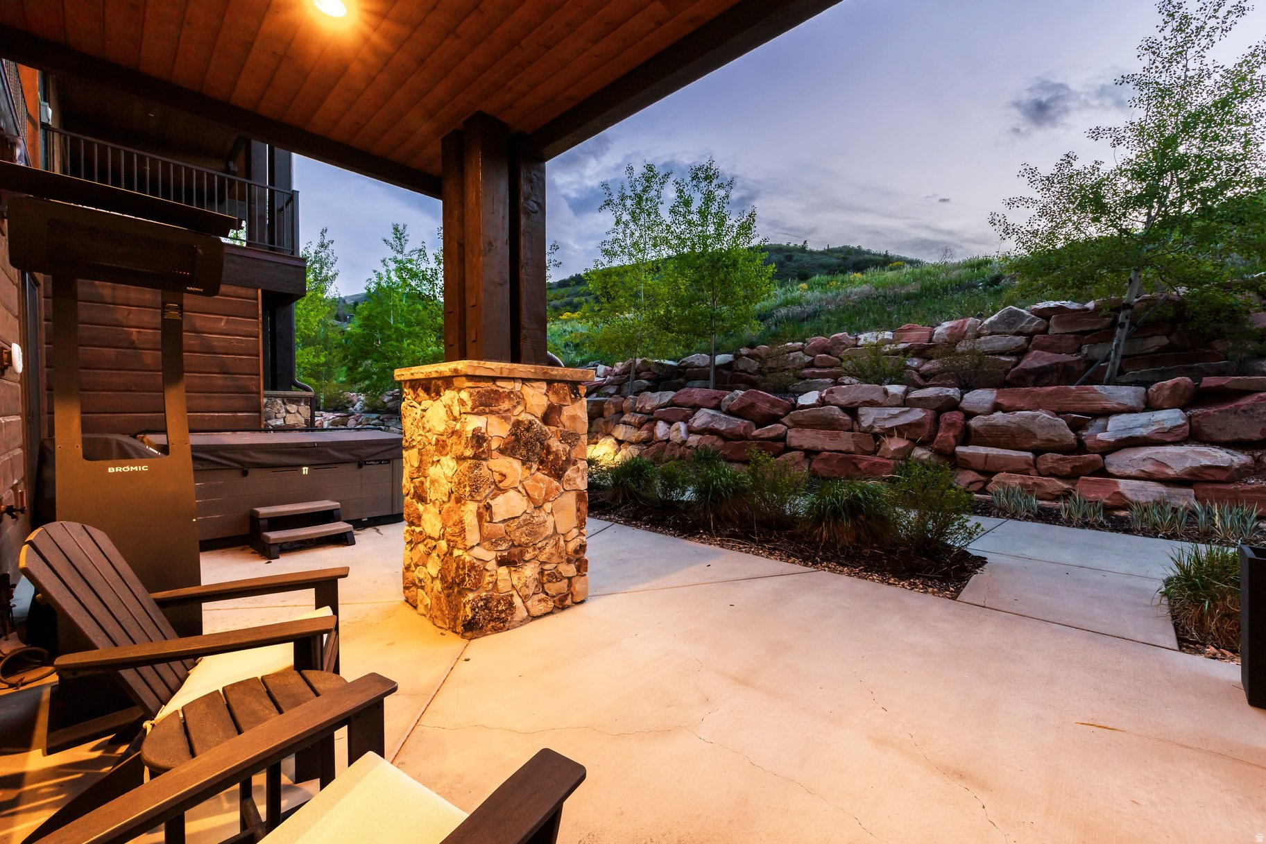 JUNIPER LANDING AMENDED CONDOMINIUM - Residential