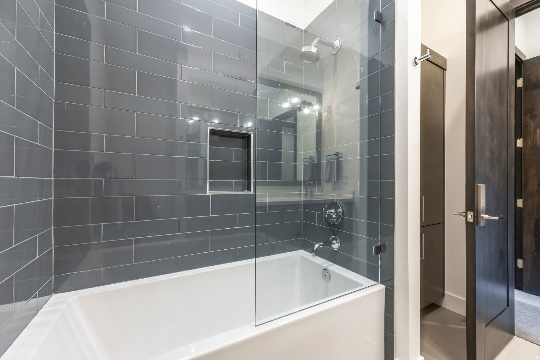 JUNIPER LANDING AMENDED CONDOMINIUM - Residential