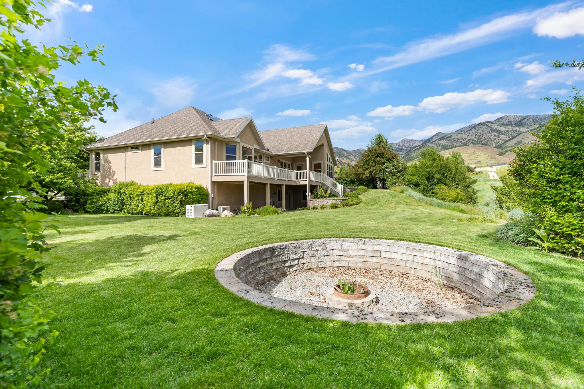 GREYSTONE ESTATES - Residential