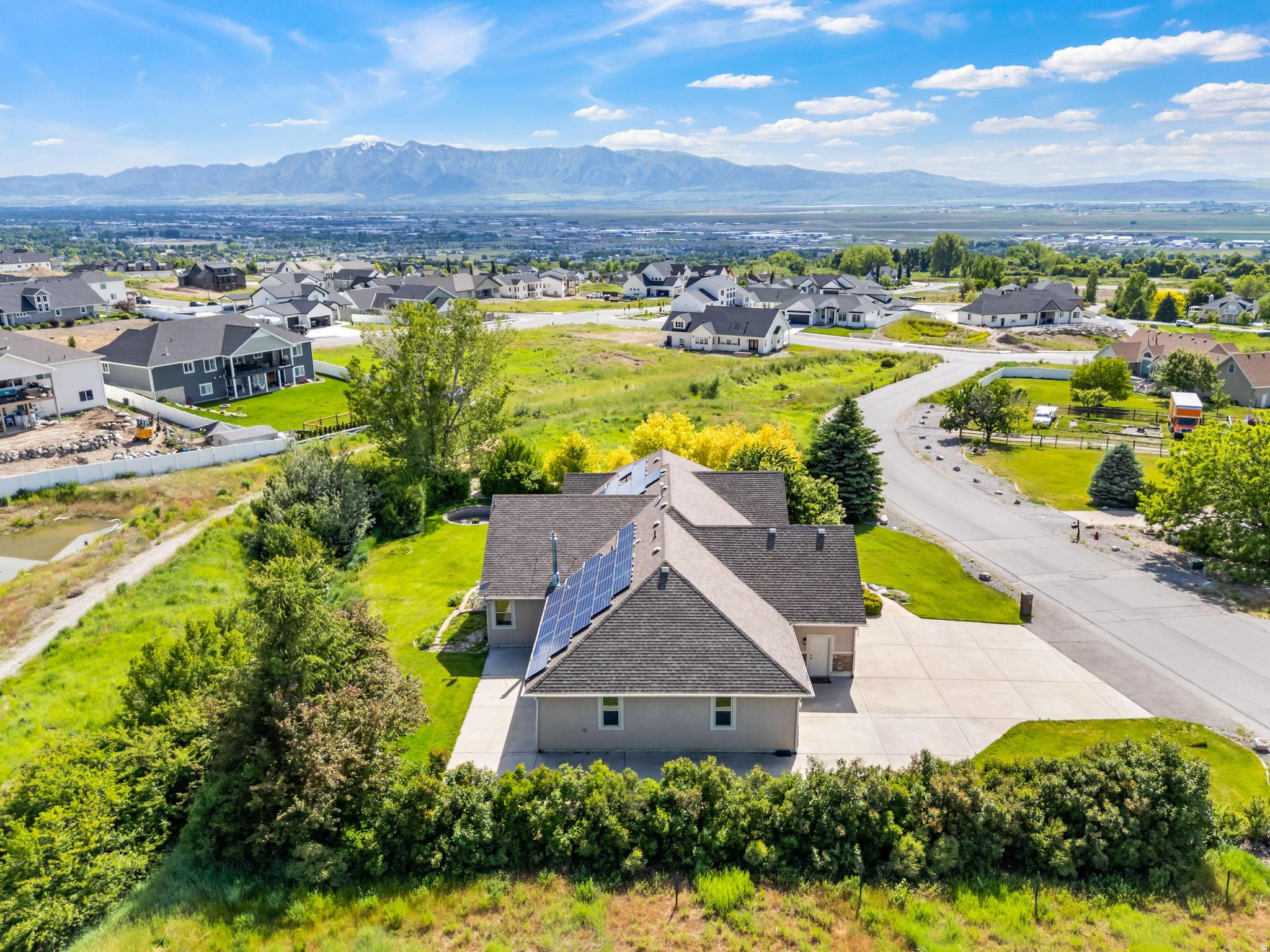 GREYSTONE ESTATES - Residential