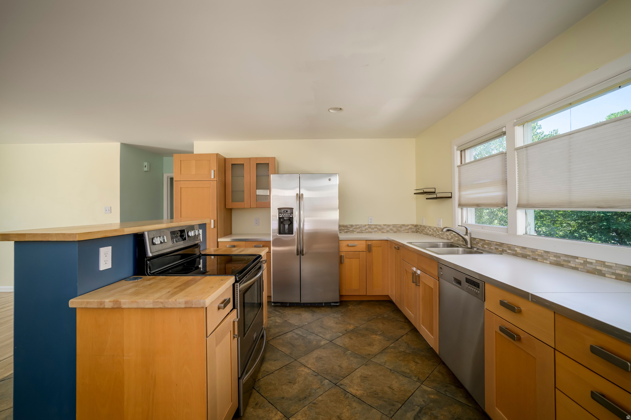 CANYON RIM - Residential