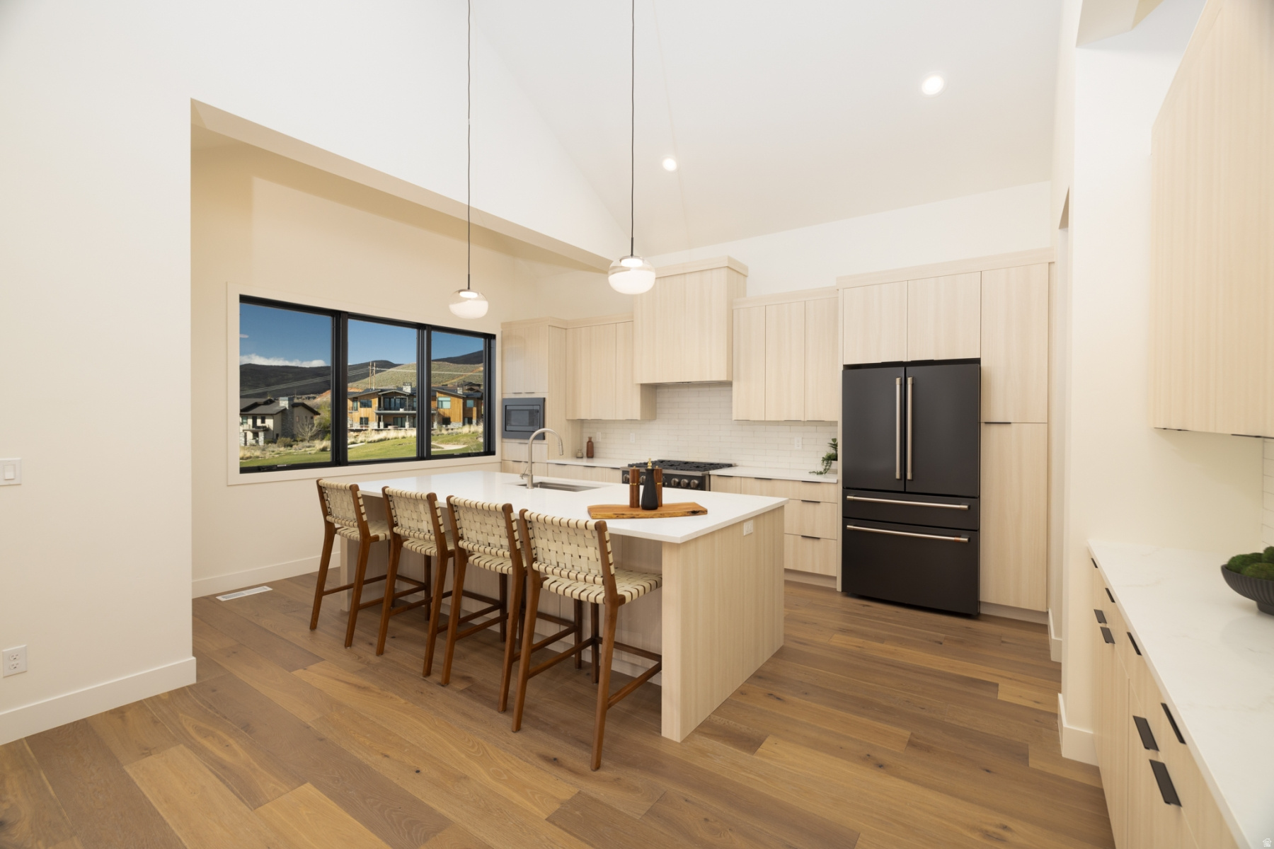 HIDEOUT CANYON - Residential