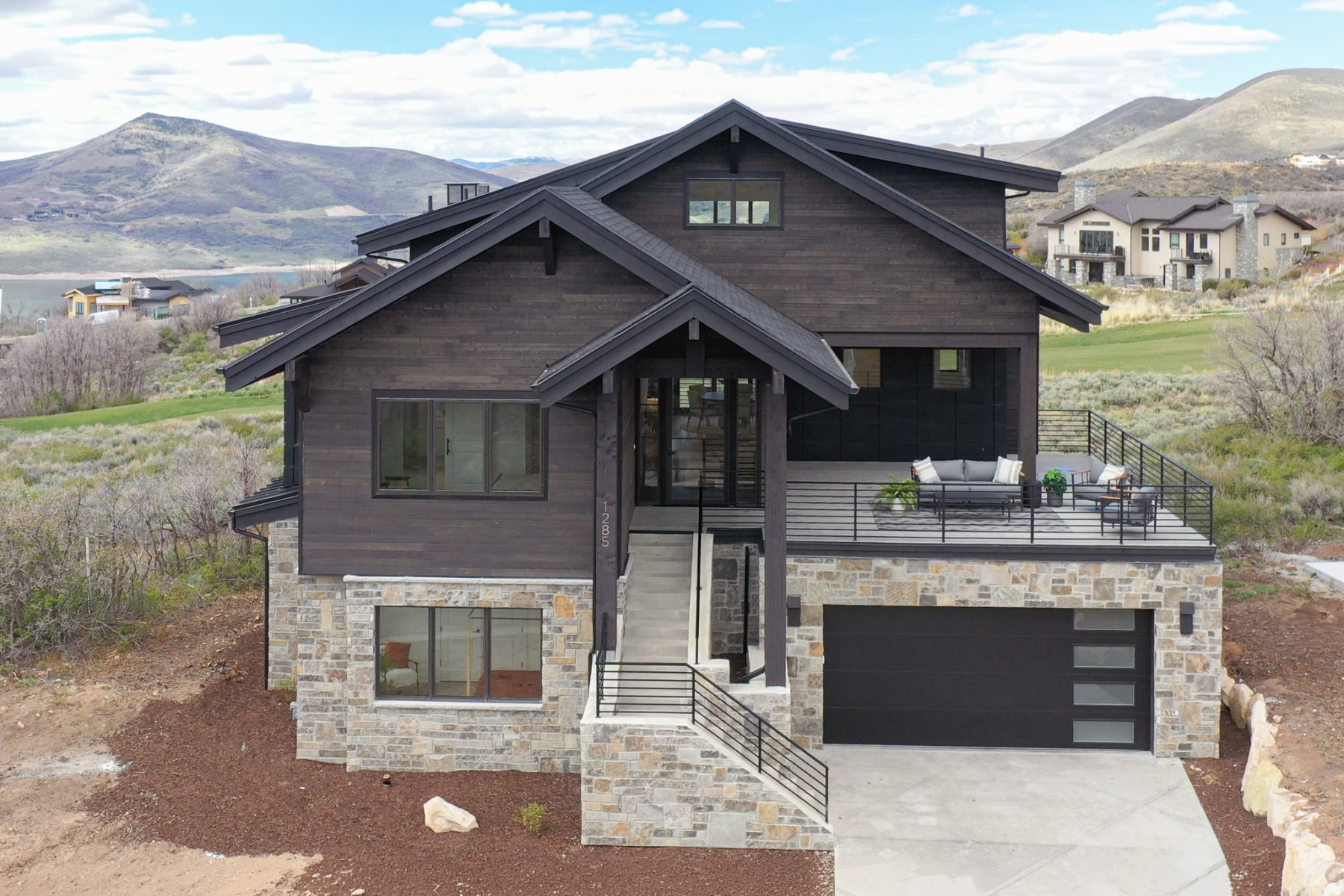HIDEOUT CANYON - Residential