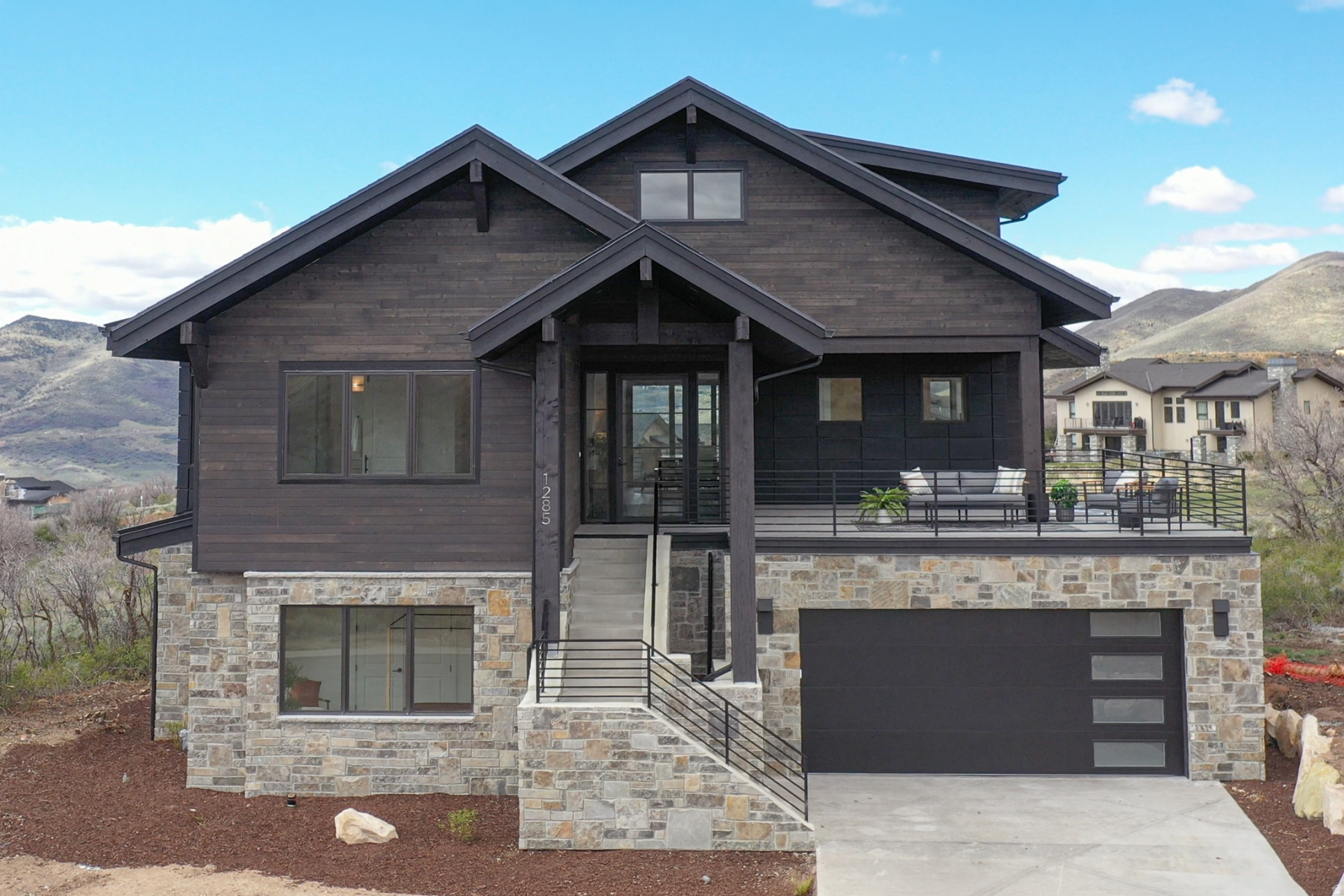 HIDEOUT CANYON - Residential