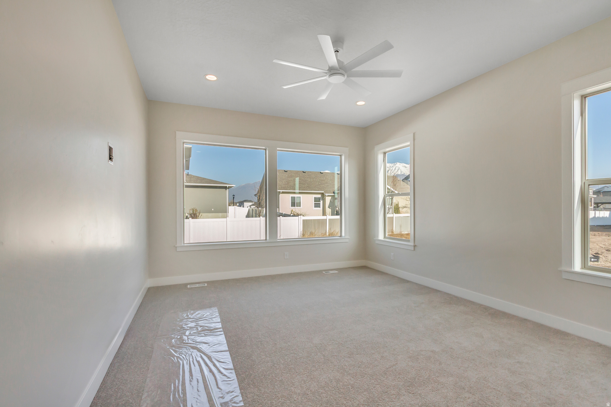 HOLDAWAY FIELDS - Residential