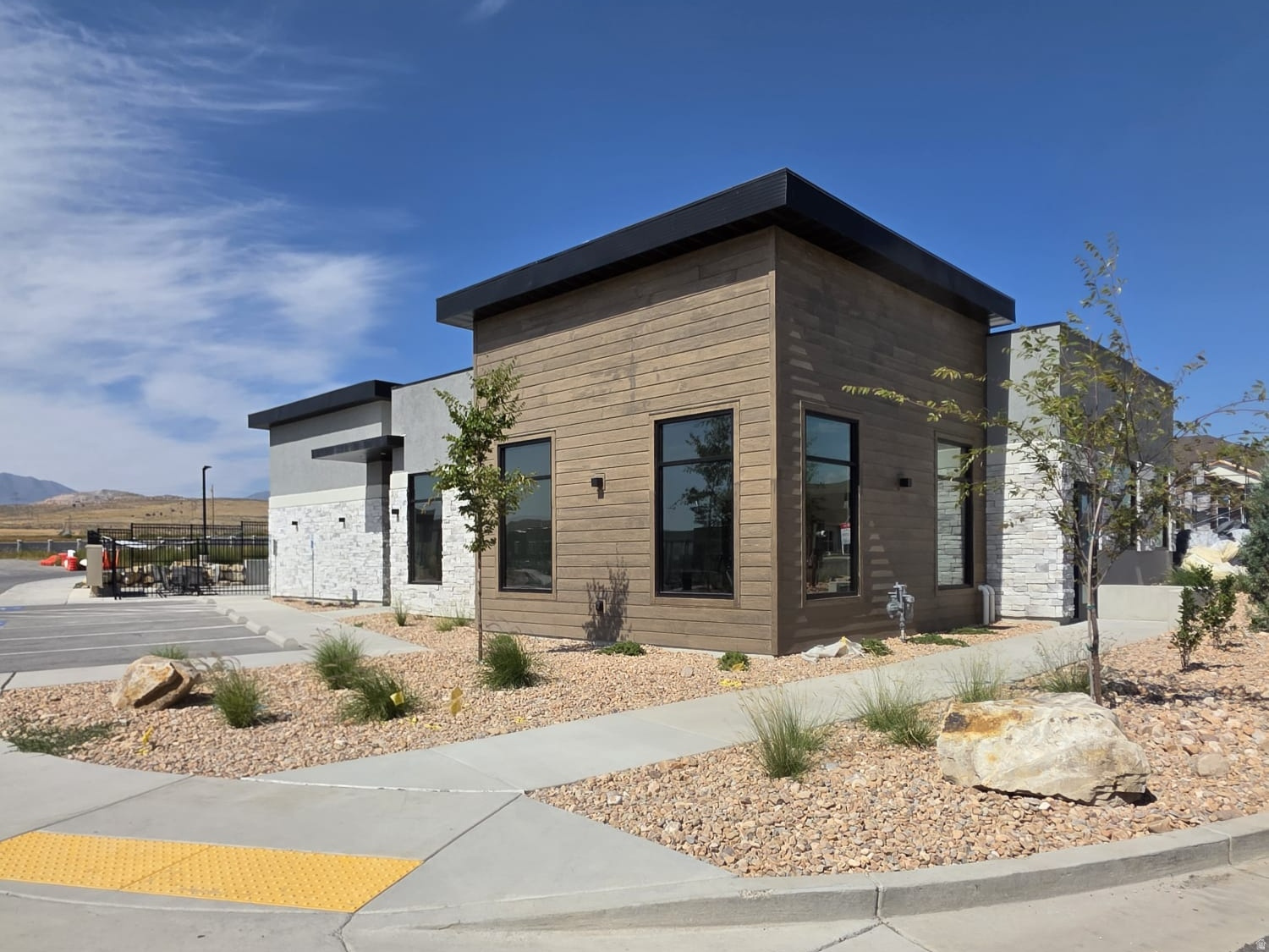SARATOGA VIEW - Residential