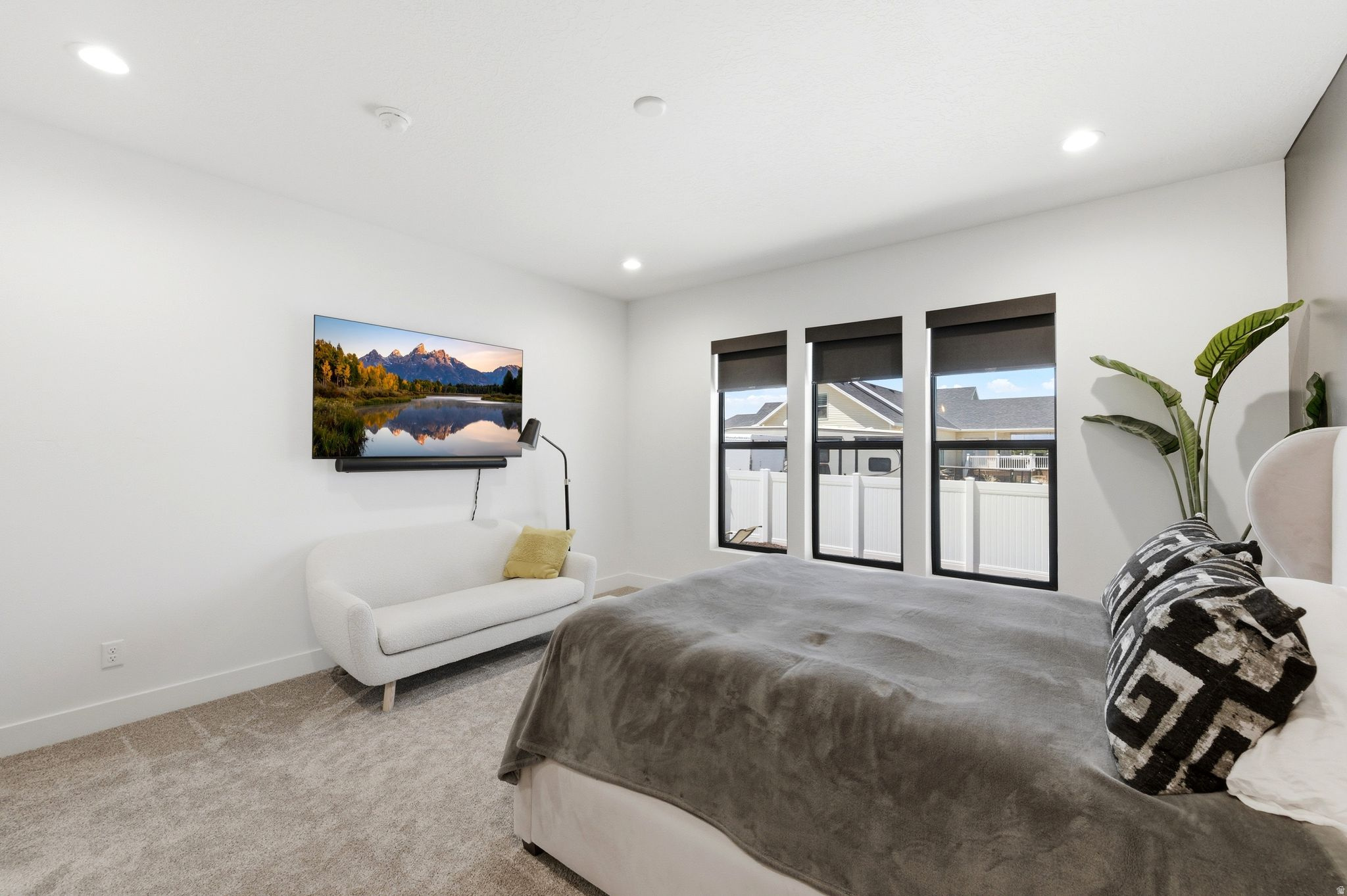 SUNNYSIDE ESTATES - Residential