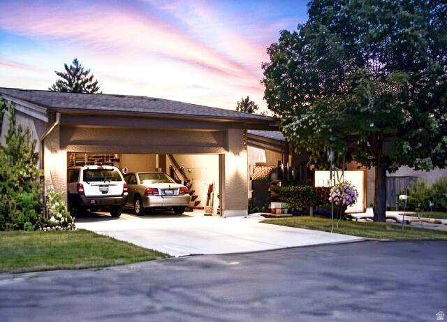 Beautiful golf course view. Private street, quiet location. Open vaulted ceilings, Main floor living, Master suite with jacuzzi tub & tile shower. Upstairs garage loft, lots of storage space. Close to BYU.    lease-to-own or seller financing options available. I am the daughter of the seller.
