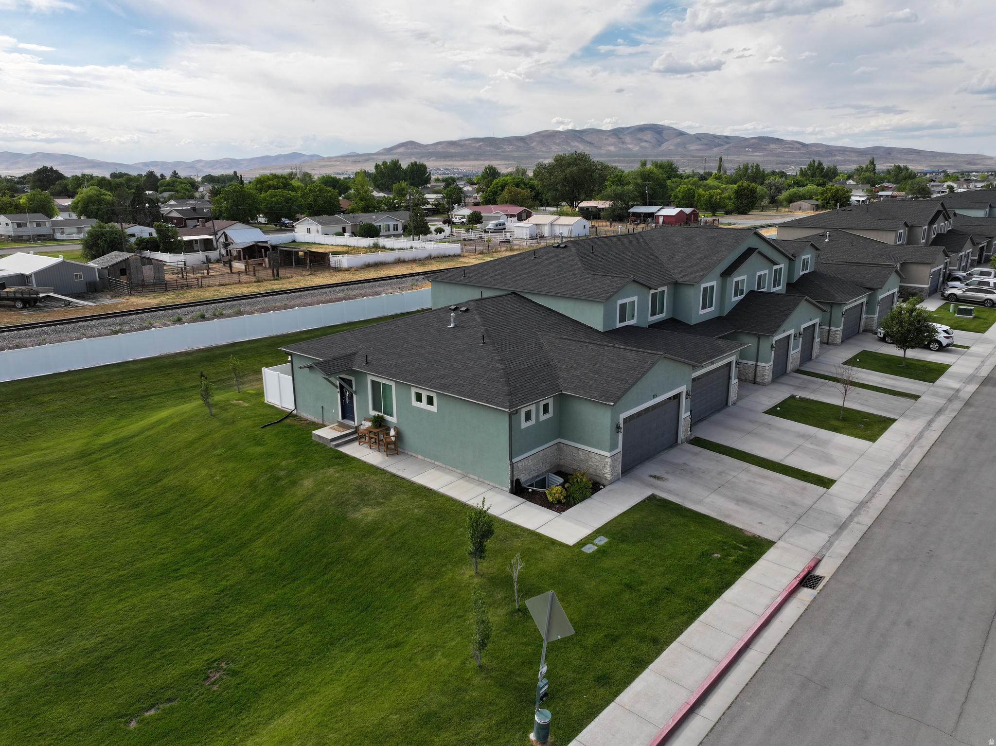 ASPEN RIDGES - Residential