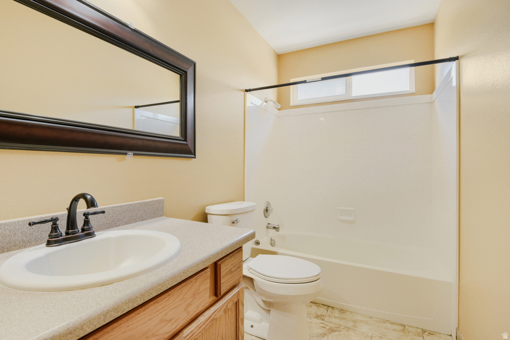 ABBIE COURT - Residential