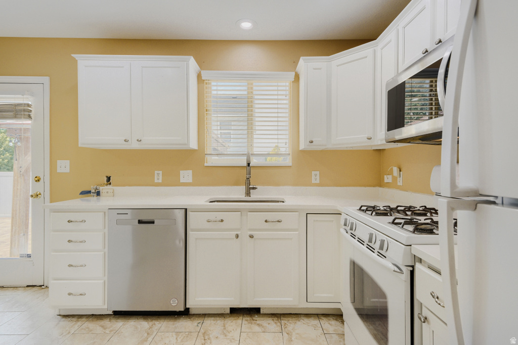 ABBIE COURT - Residential