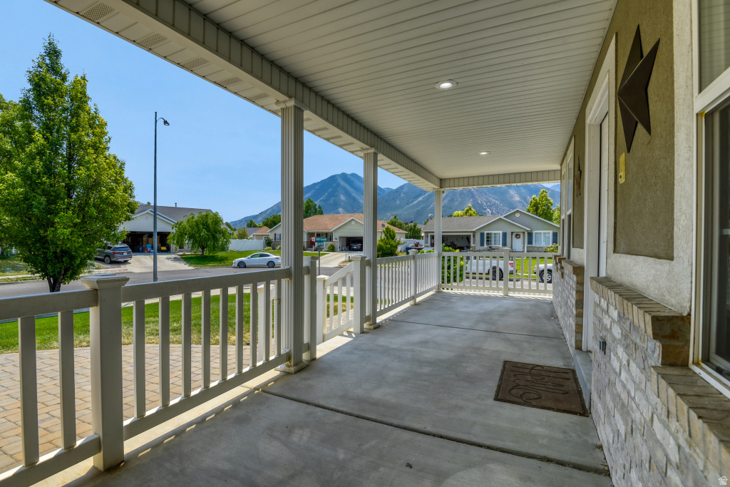 ABBIE COURT - Residential
