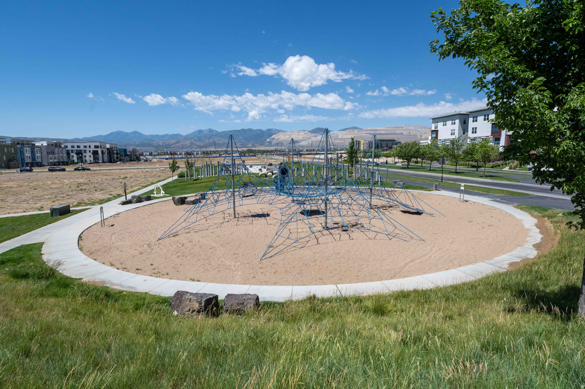 KENNECOTT - Residential