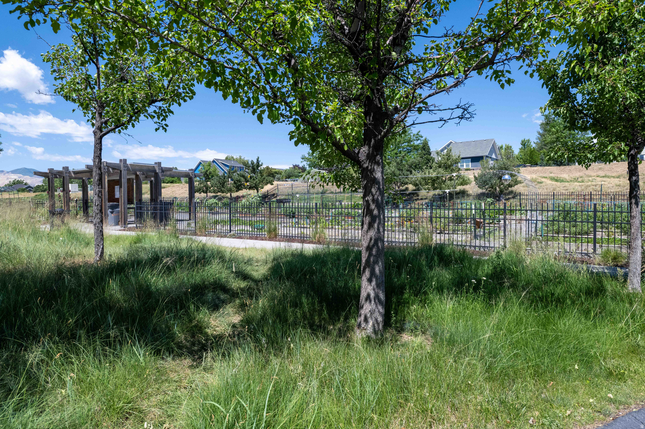 KENNECOTT - Residential