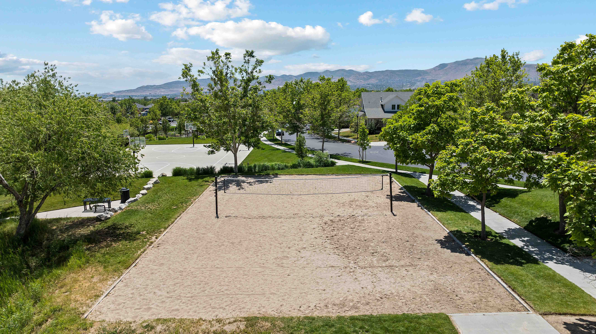 KENNECOTT - Residential