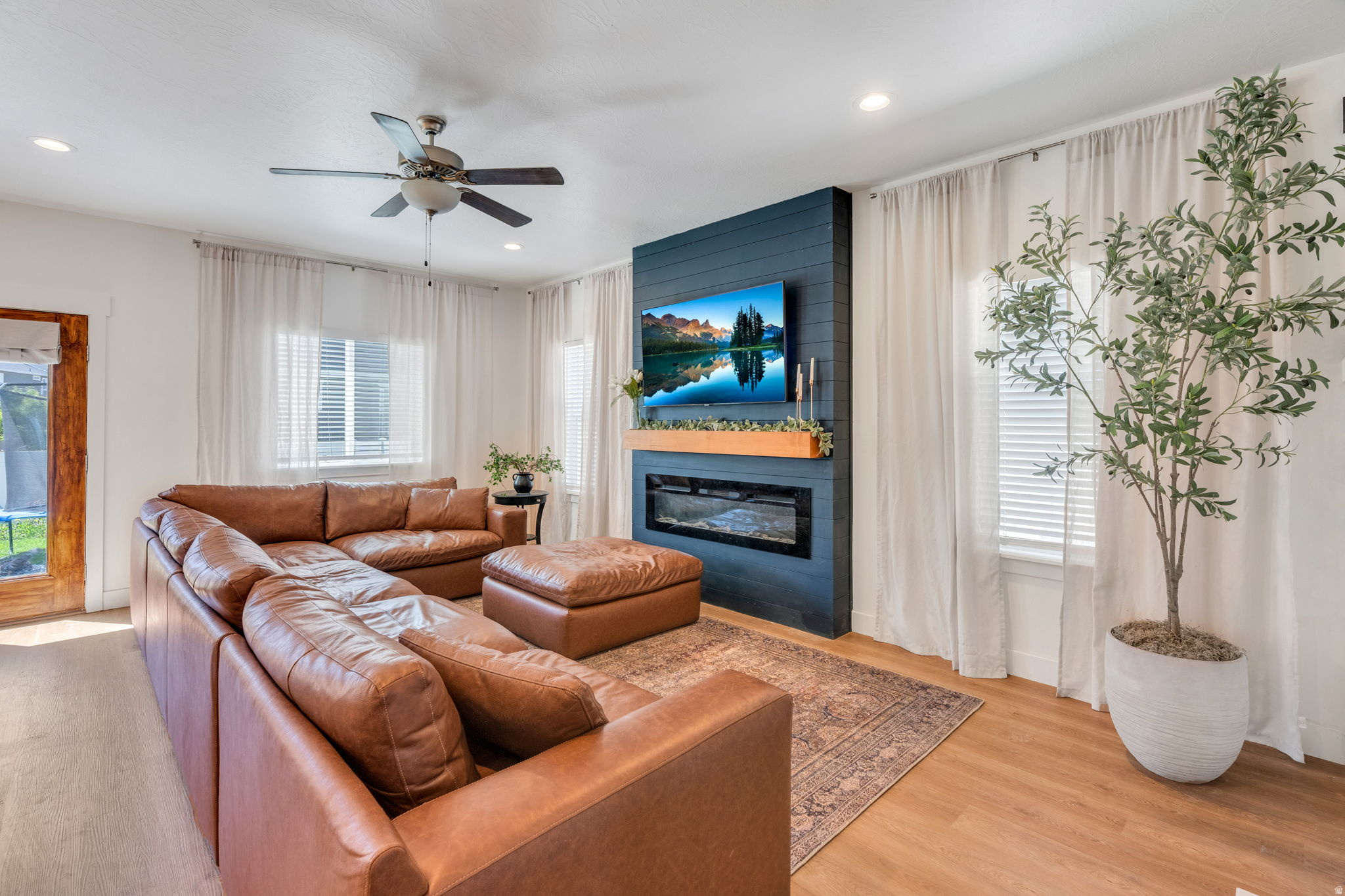 SILVERLAKE - Residential