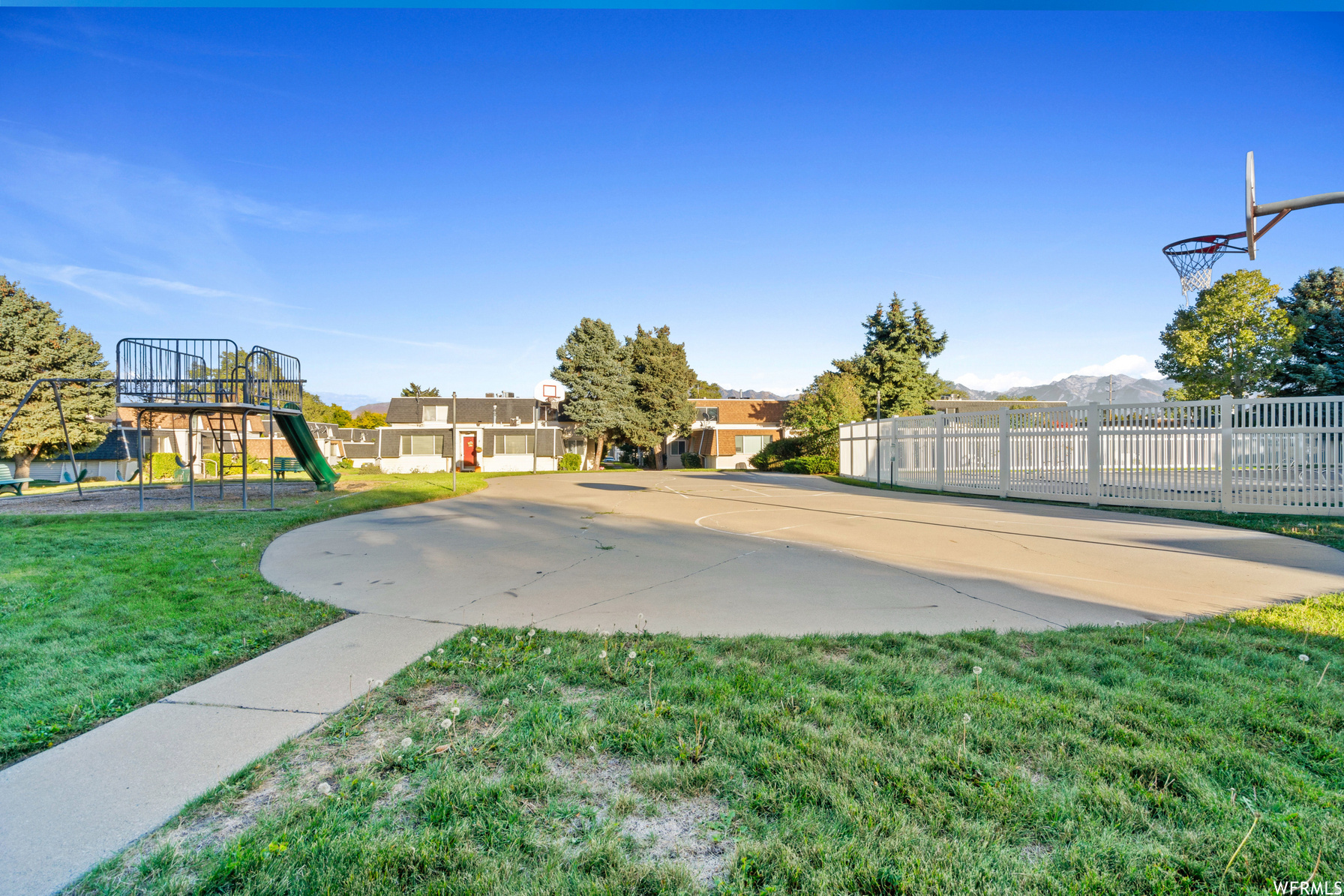 MEADOWBROOK - Residential
