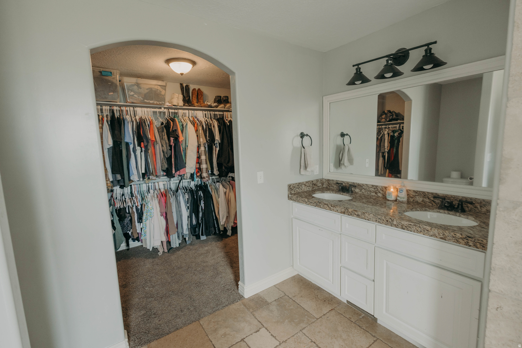 LUCKY ACRES SUB AMENDED - Residential
