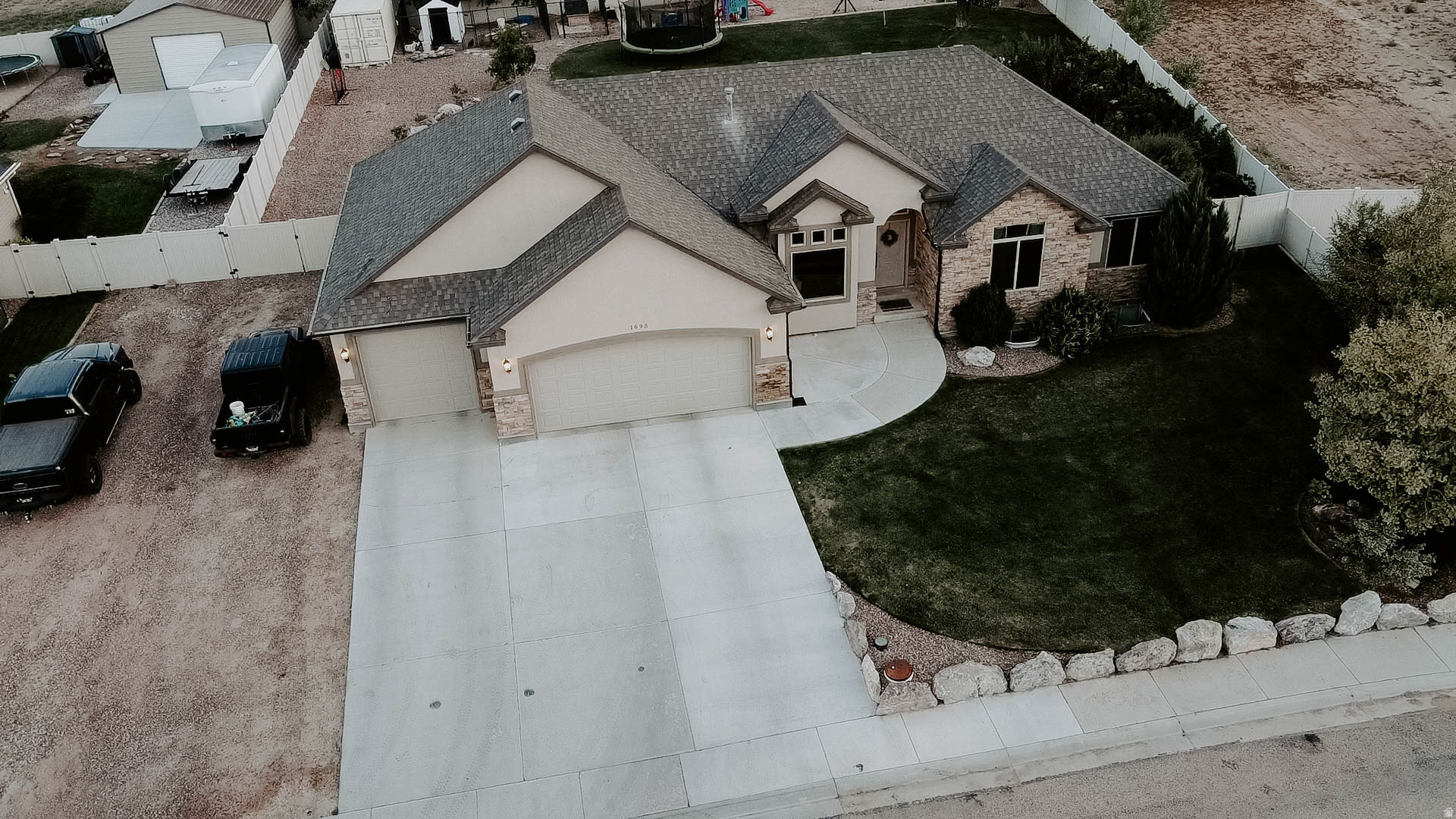LUCKY ACRES SUB AMENDED - Residential