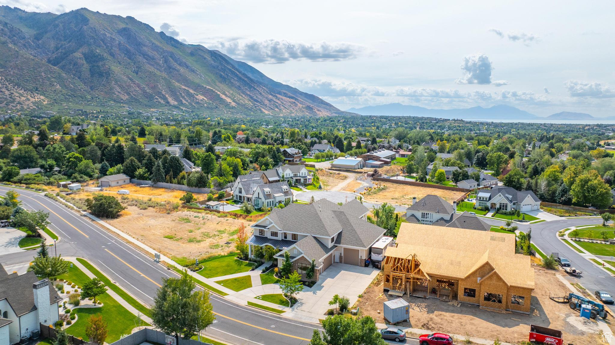 HERITAGE HILLS - Residential