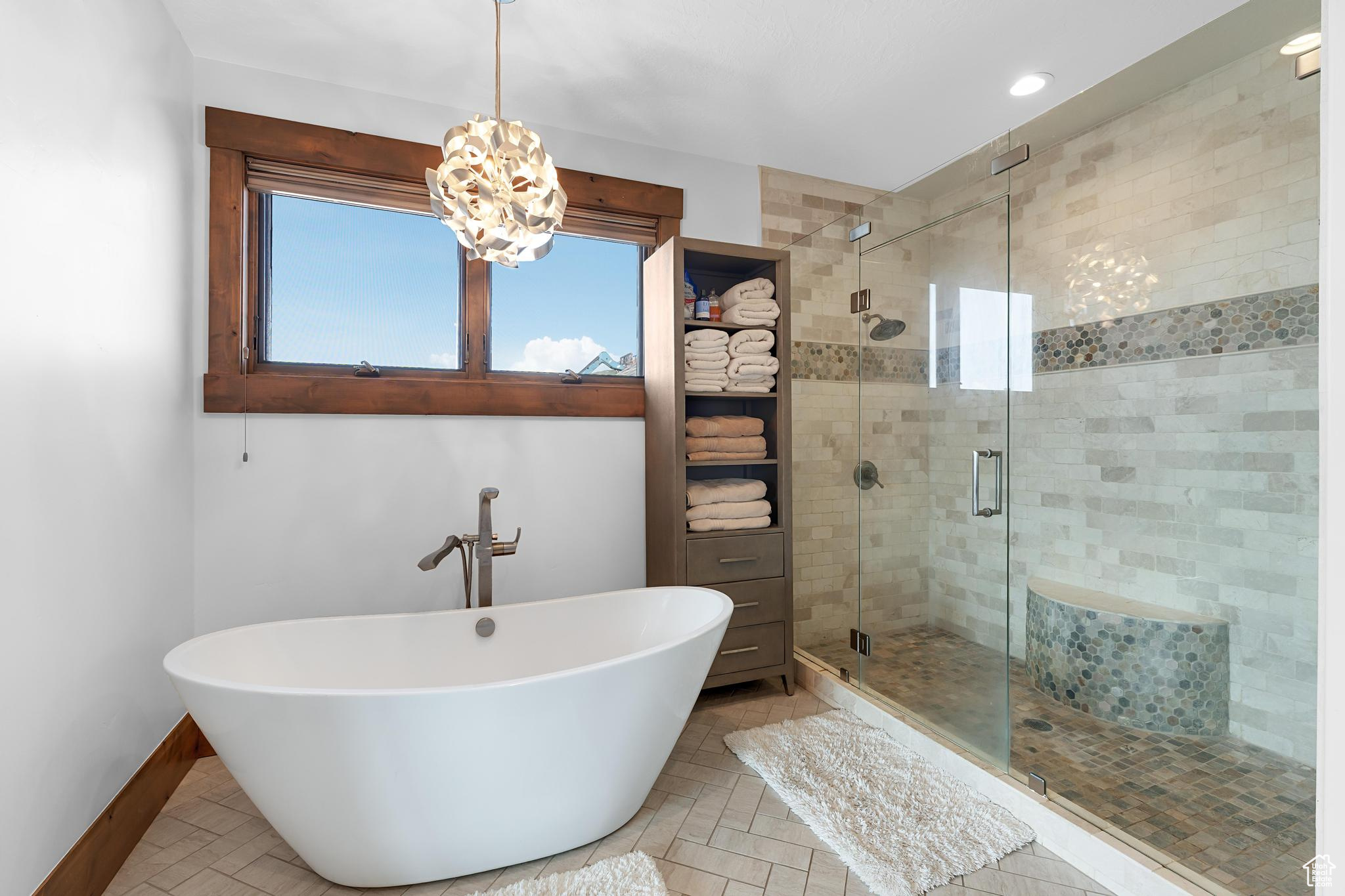 HERITAGE HILLS - Residential
