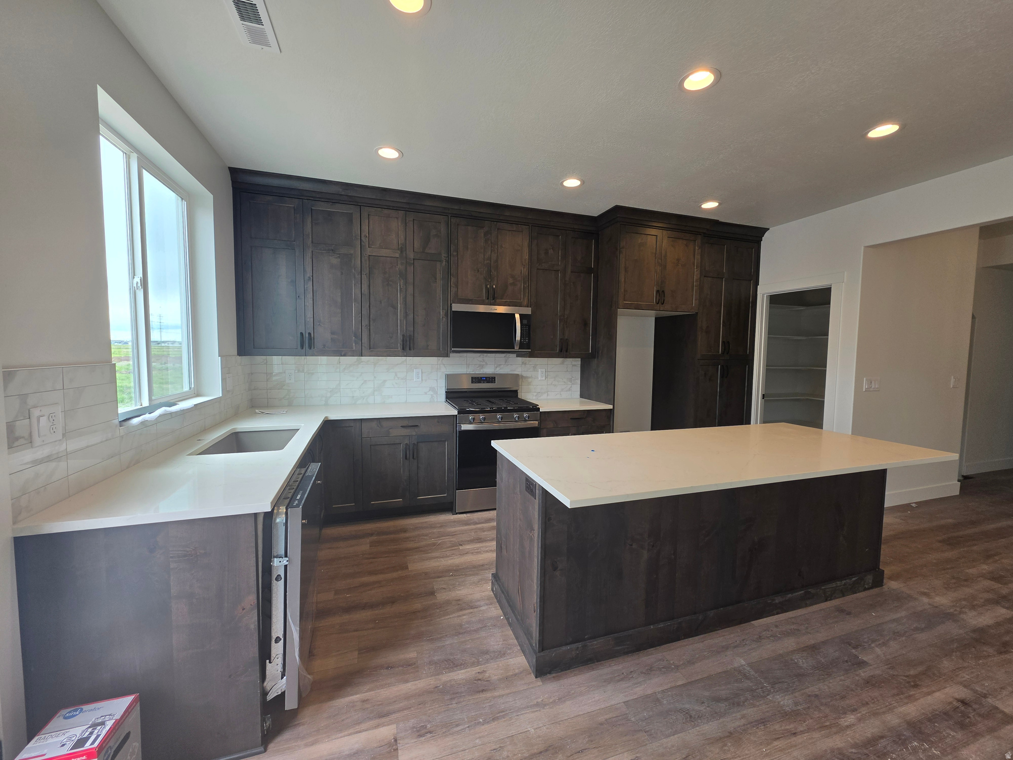 CREEKSIDE AT JDC RANCH - Residential