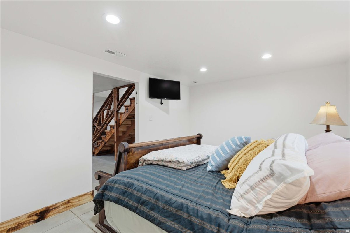 BRODIE CALDER - Residential