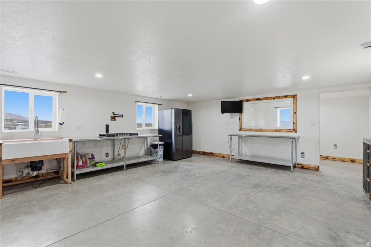 BRODIE CALDER - Residential