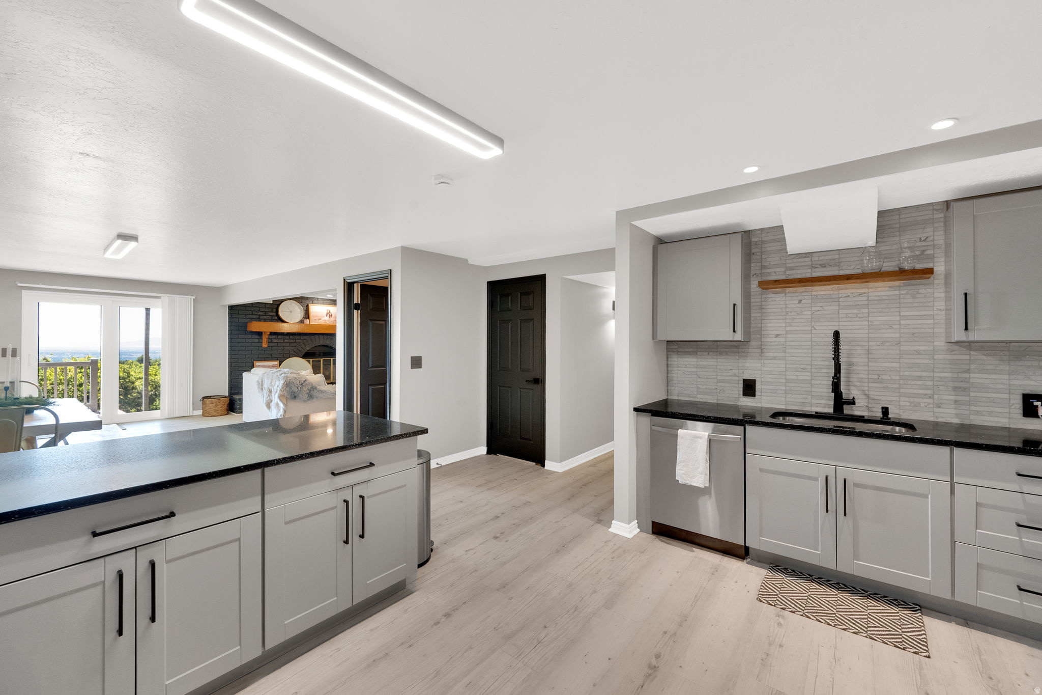 CHARLESTON COVE PRUD - Residential