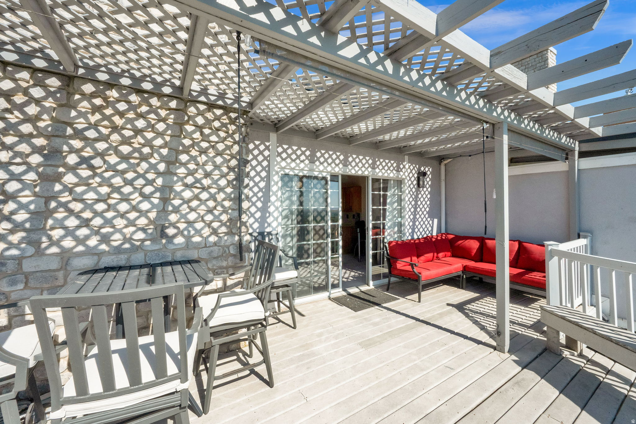 CHARLESTON COVE PRUD - Residential