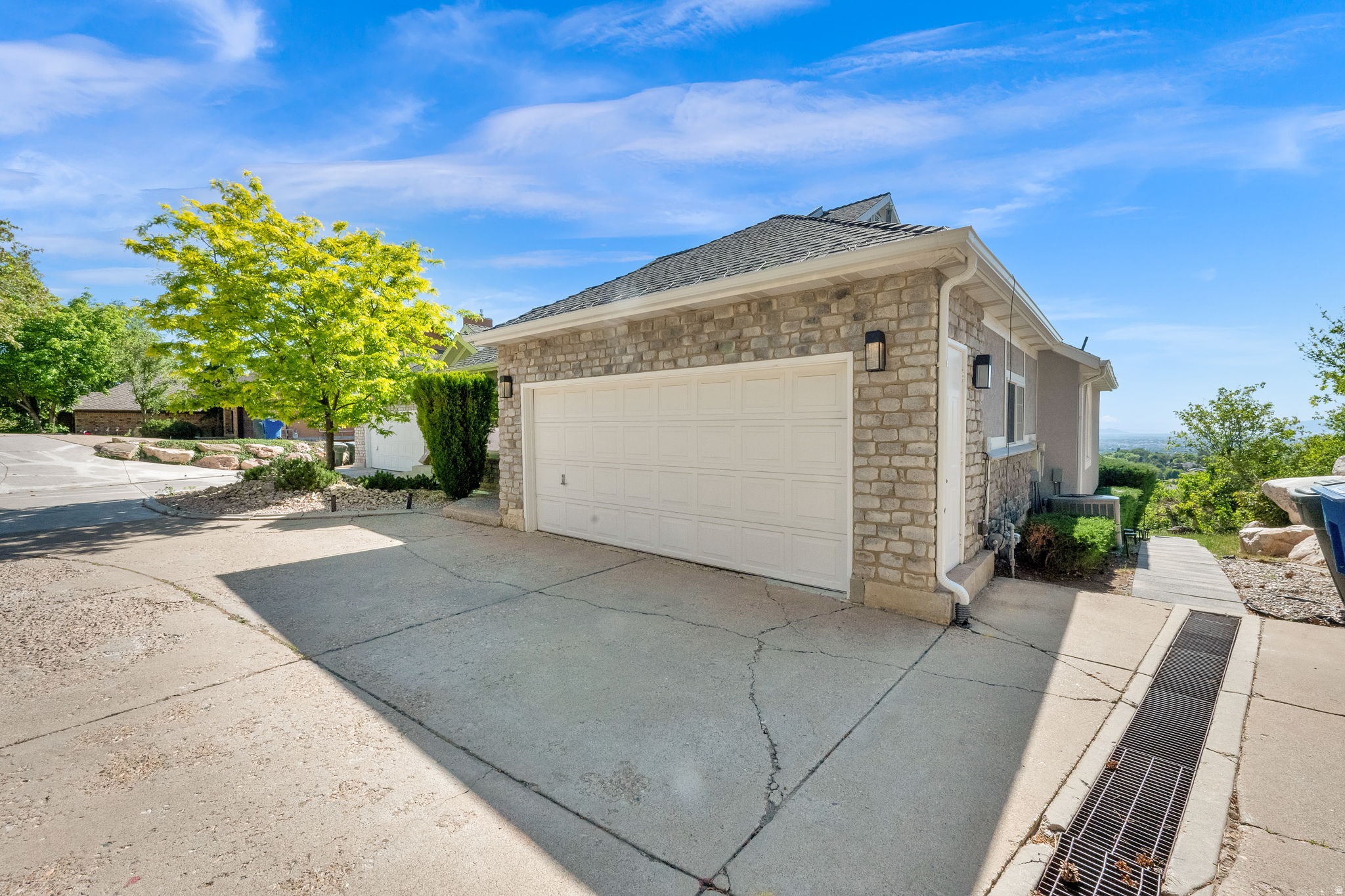 CHARLESTON COVE PRUD - Residential