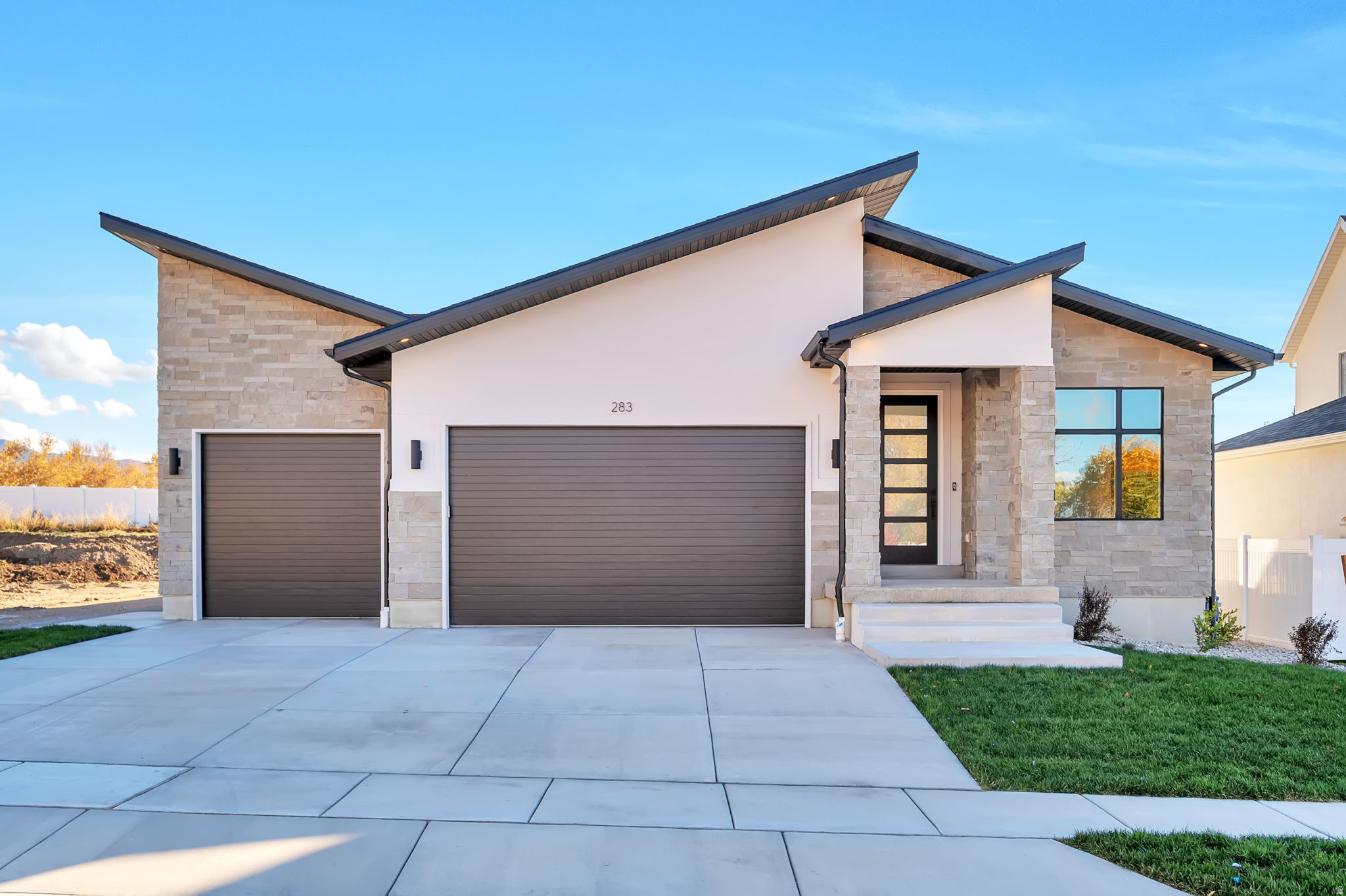SUMMERHILL LANE - Residential